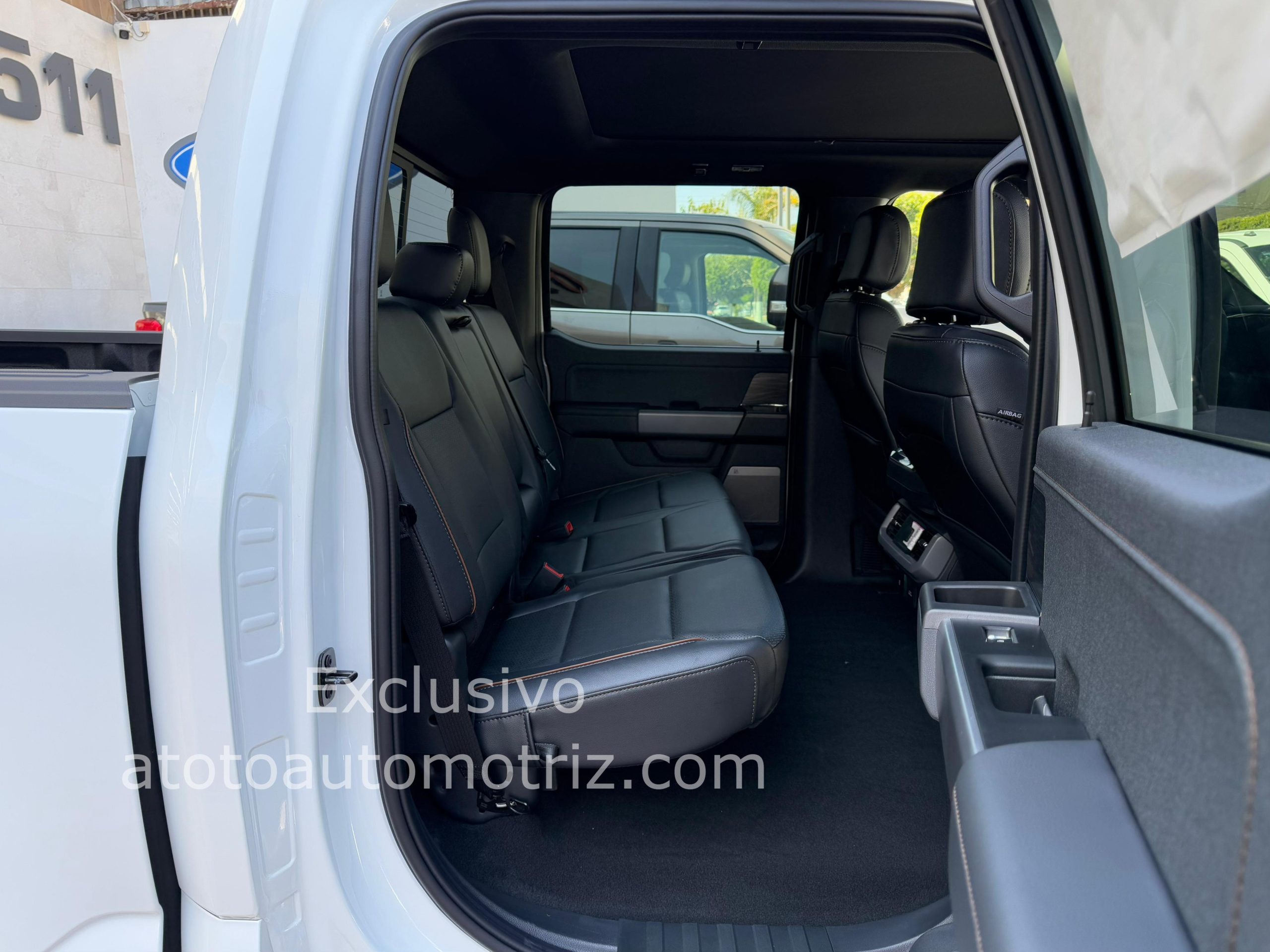 Ford Lobo 2025 Lariat Automático Blanco