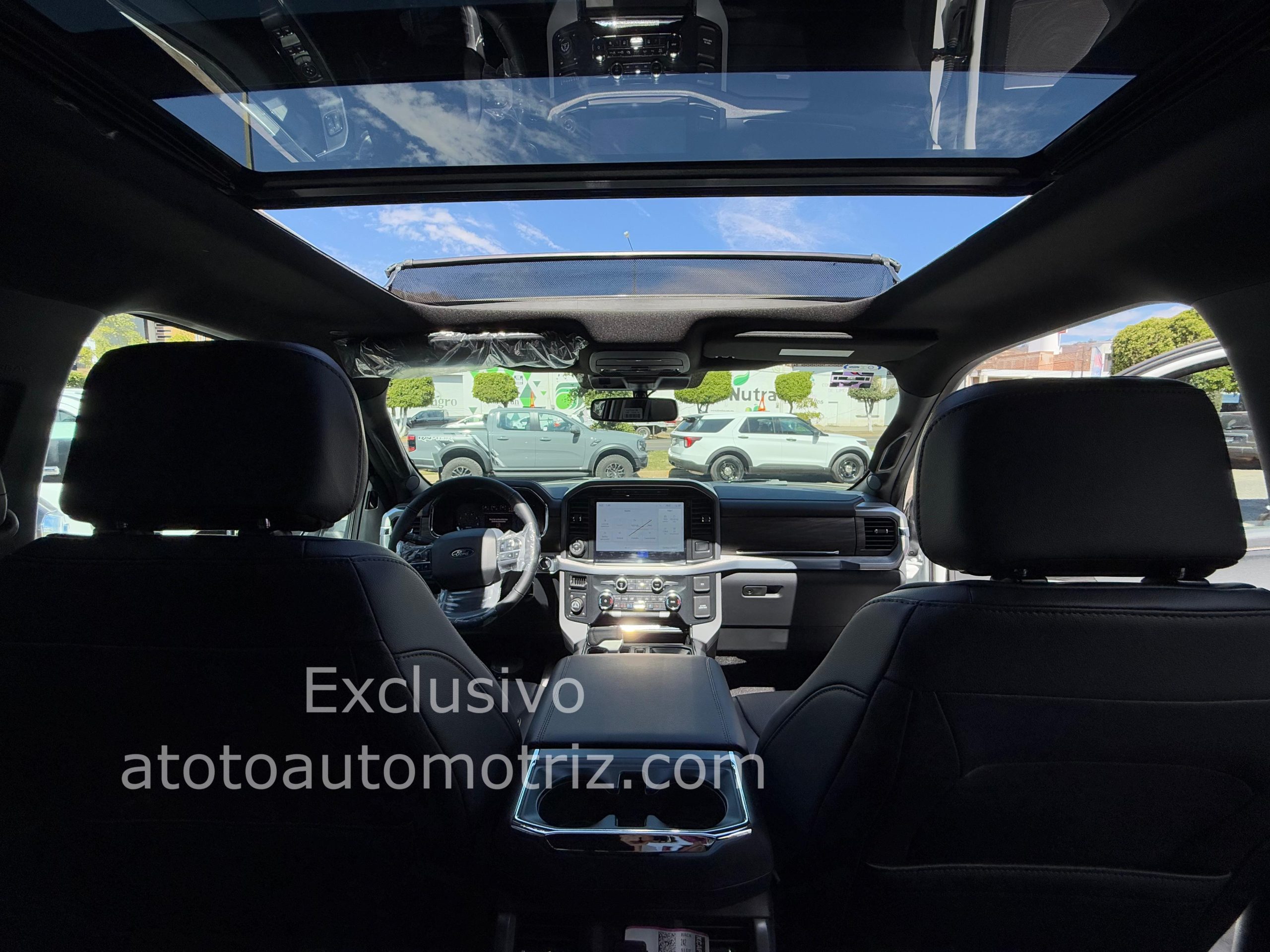Ford Lobo 2025 Lariat Automático Blanco