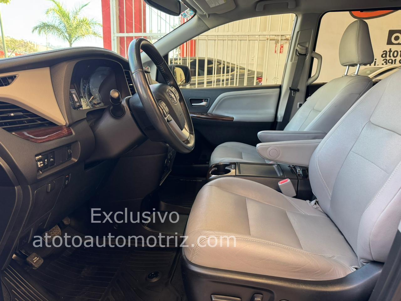 Toyota Sienna 2020 Limited Automático Oxford