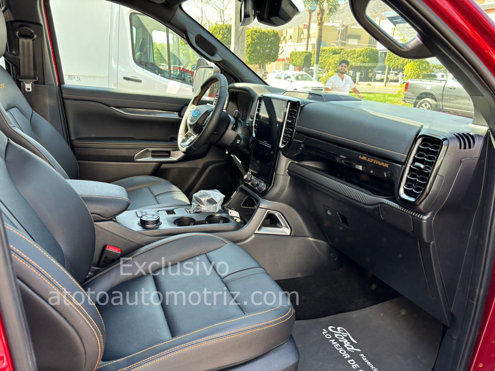 Ford Ranger 2025 Wiltrak Doble Cab Automático Rojo