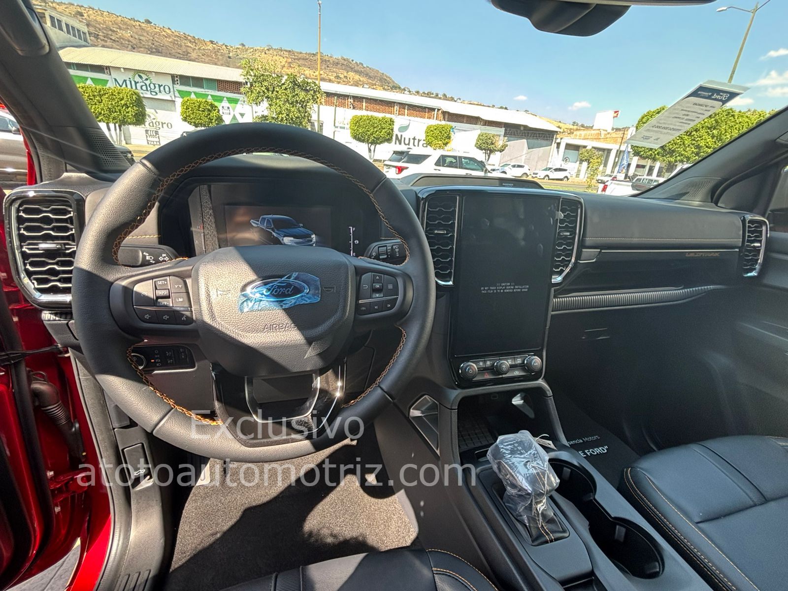 Ford Ranger 2025 Wiltrak Doble Cab Automático Rojo