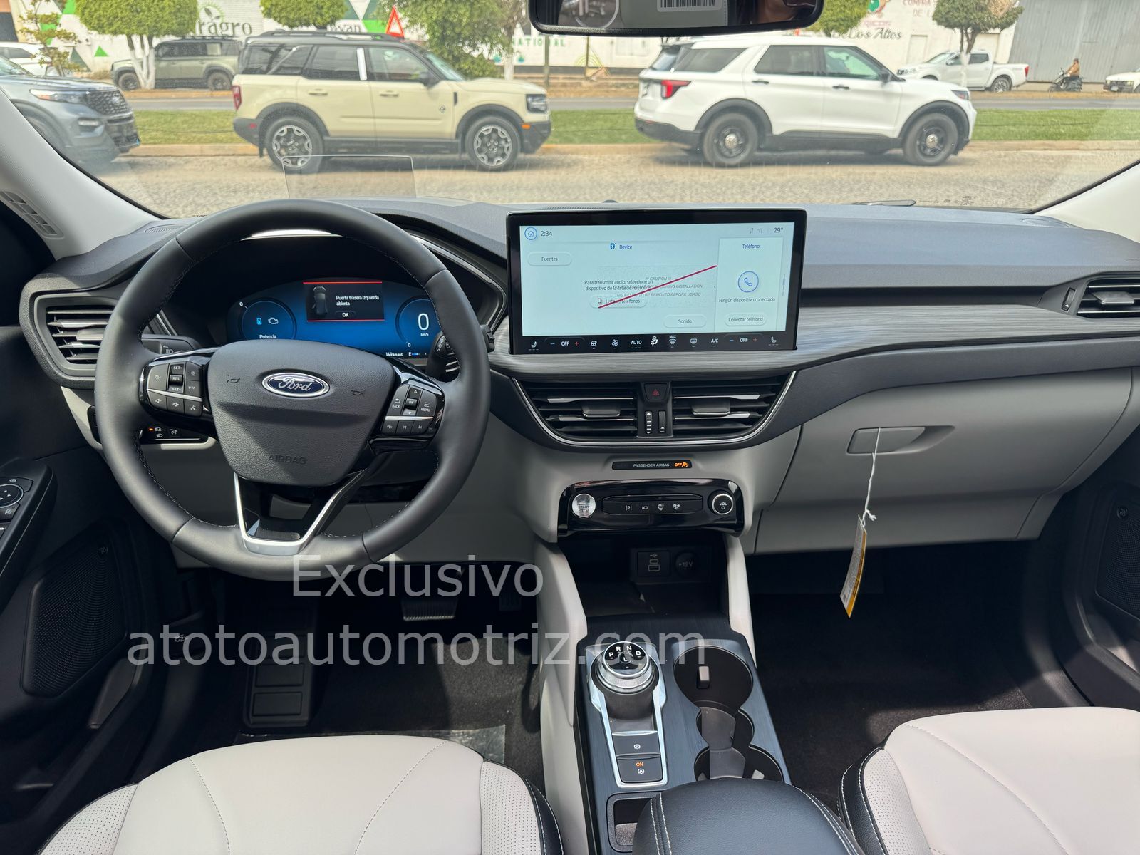 Ford Escape 2025 Platinum Automático Plata
