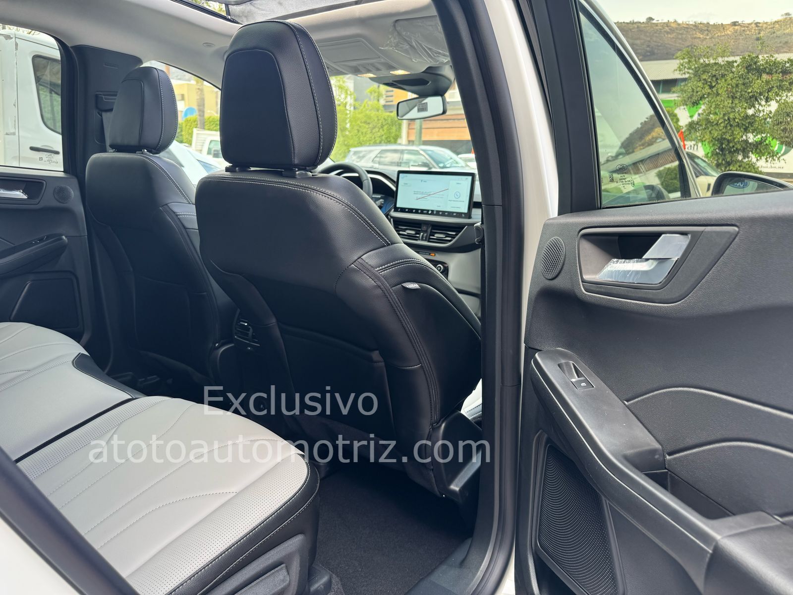 Ford Escape 2025 Platinum Automático Plata