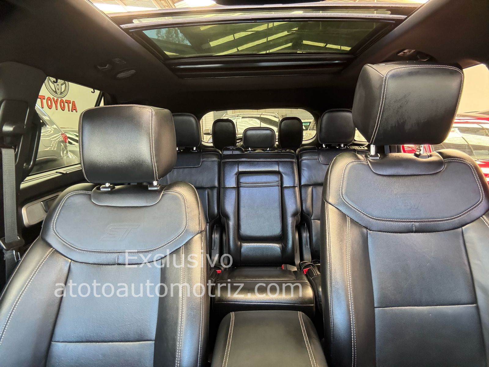Ford Explorer 2022 ST Automático Rojo