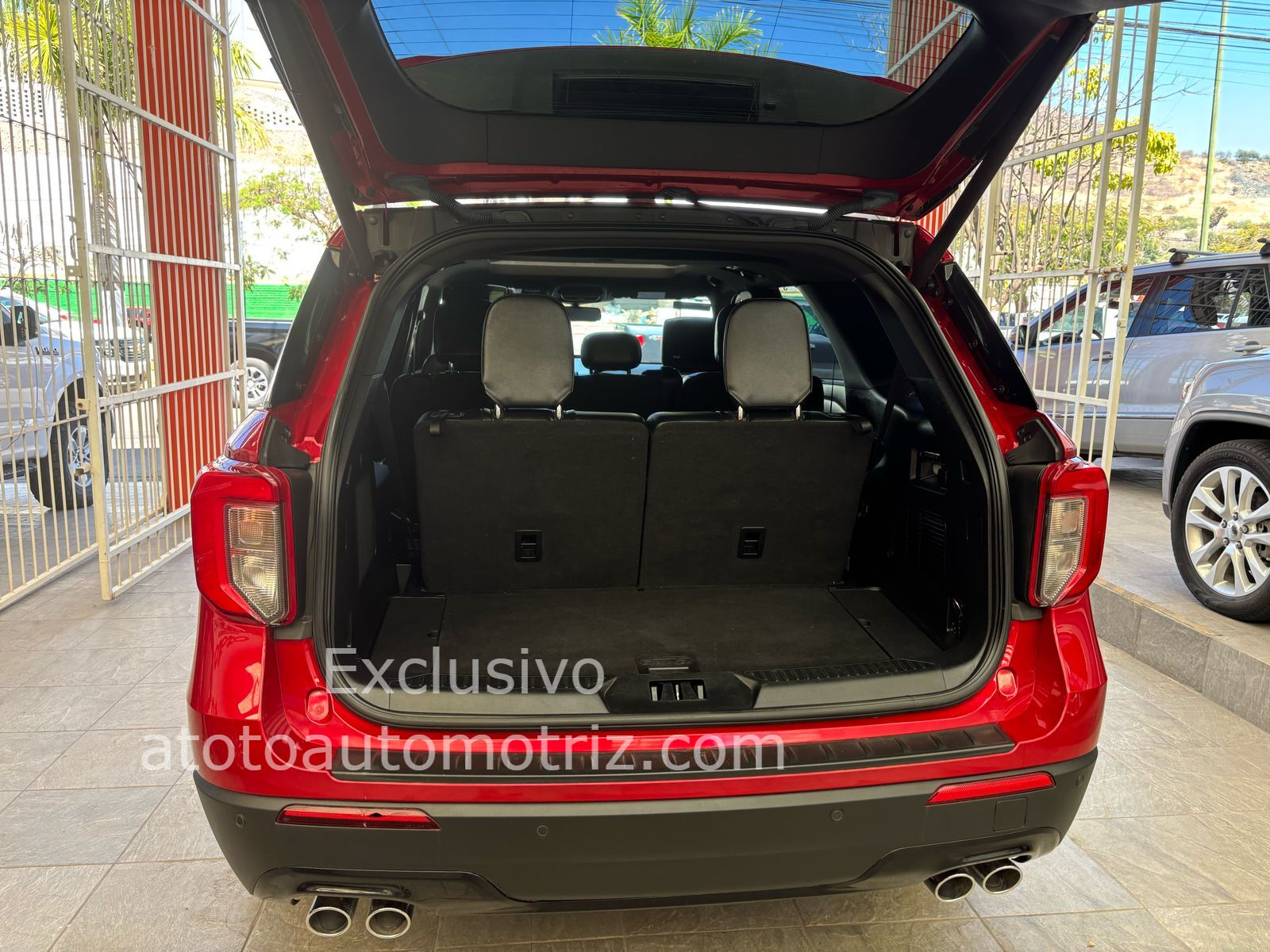 Ford Explorer 2022 ST Automático Rojo