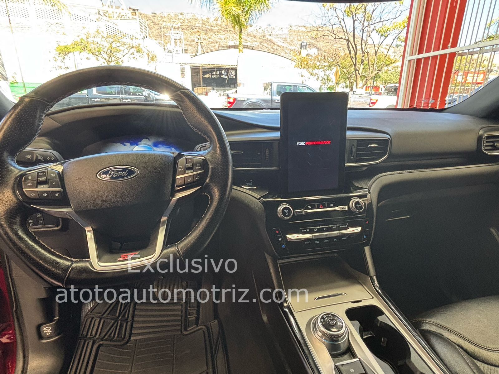 Ford Explorer 2022 ST Automático Rojo