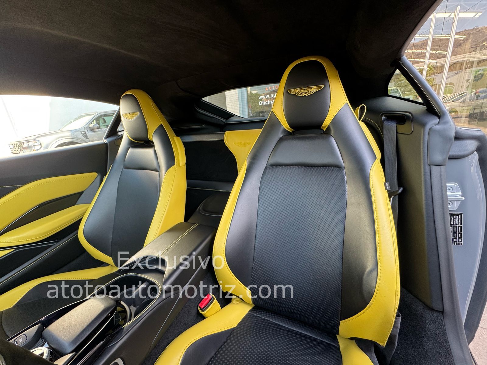 Aston Martin Vantage 2019 2p V8 4.0L Automático Gris