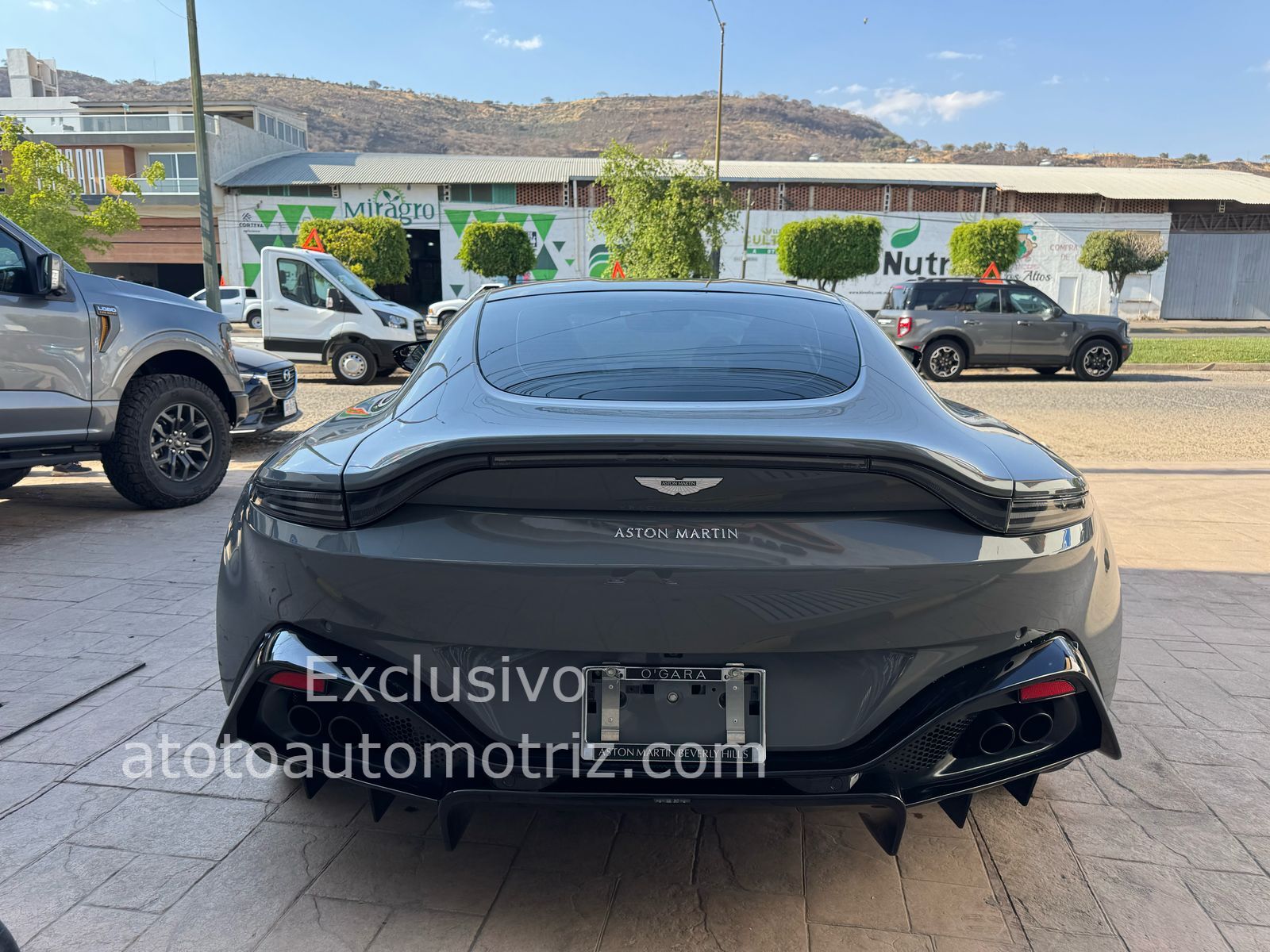 Aston Martin Vantage 2019 2p V8 4.0L Automático Gris
