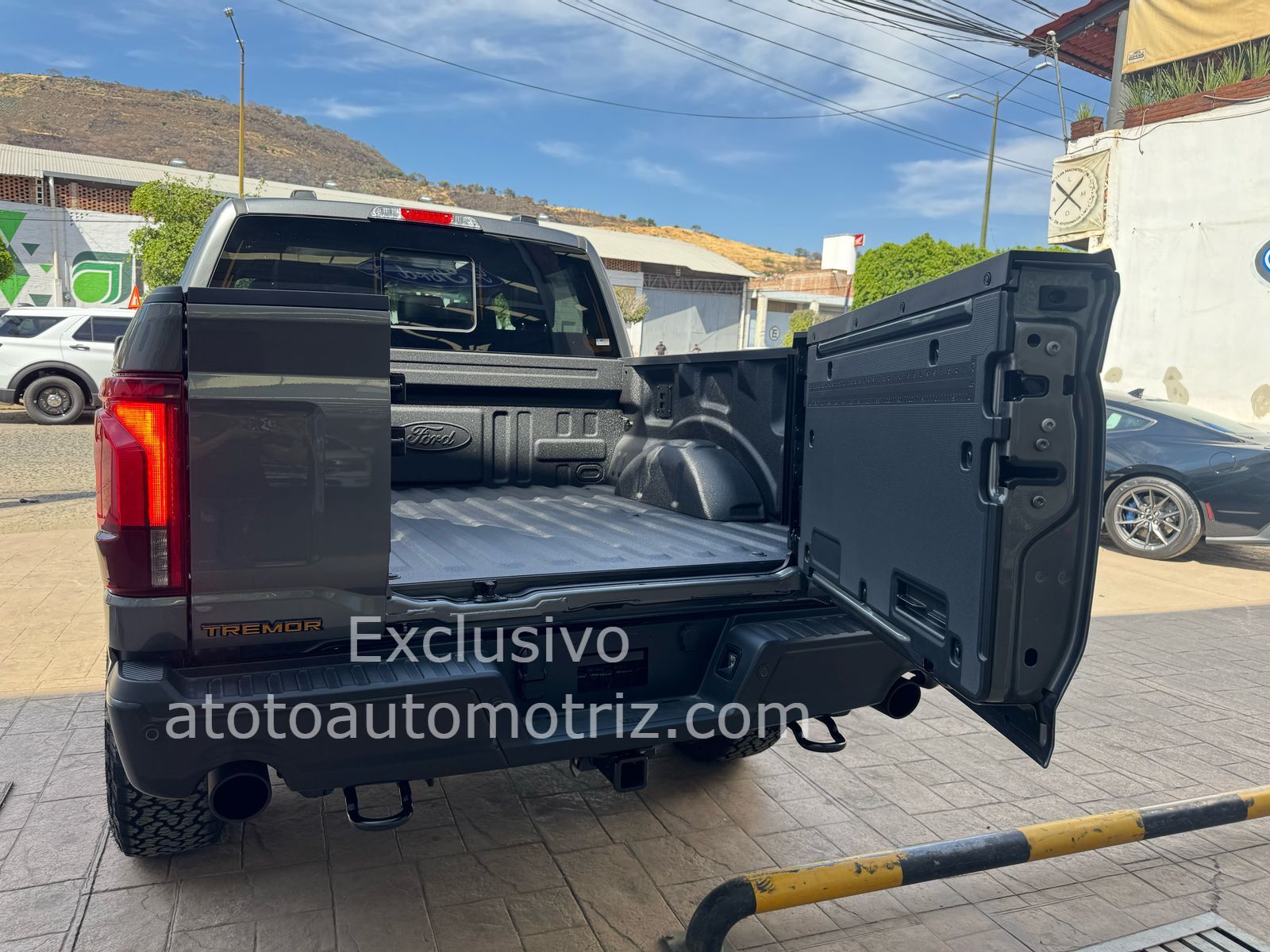 Ford Lobo 2025 Tremor Automático Gris