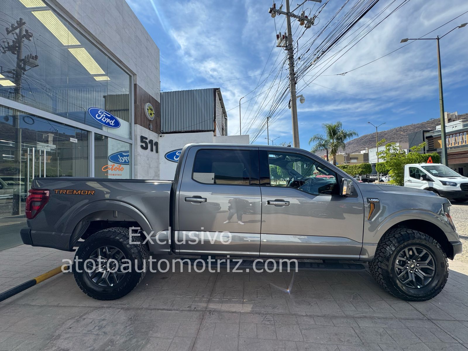 Ford Lobo 2025 Tremor Automático Gris