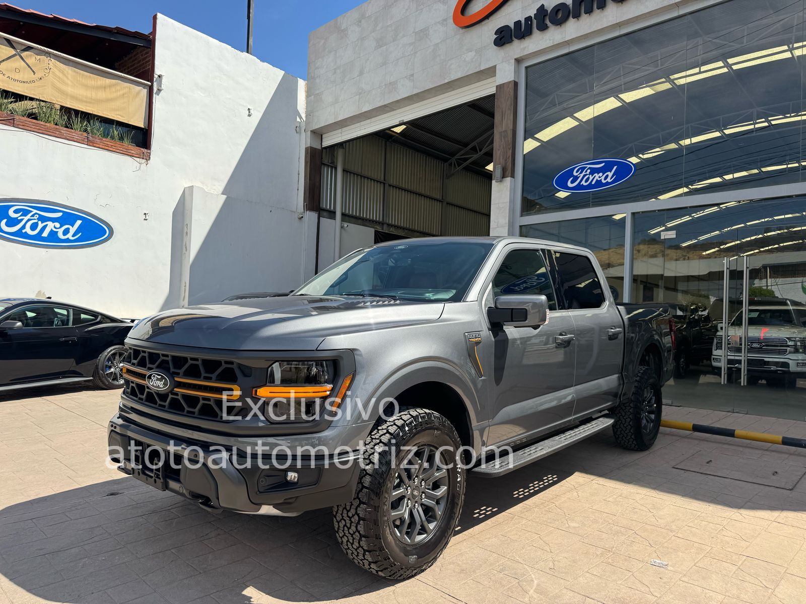 Ford Lobo 2025 Tremor Automático Gris