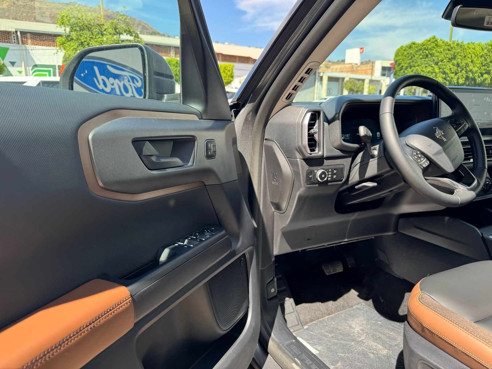 Ford Bronco 2025 Sport Outerbank Automático Oxford