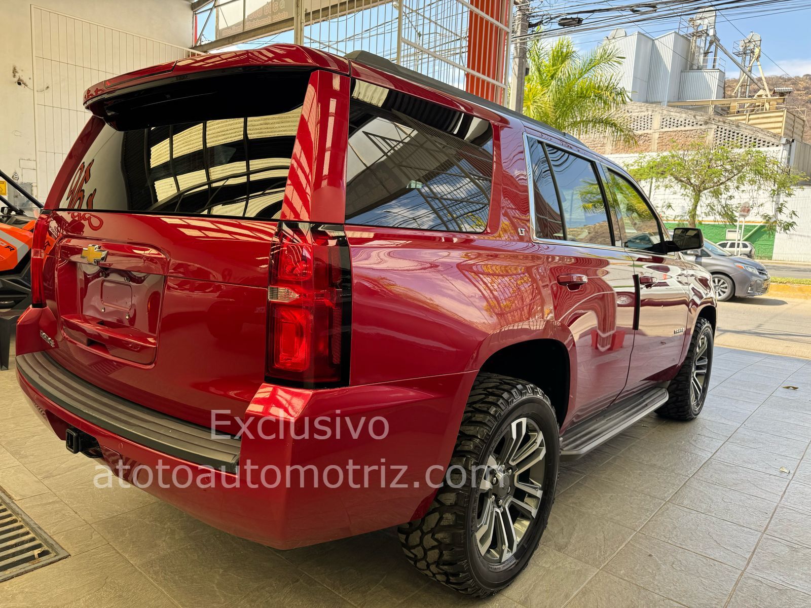 Chevrolet Tahoe 2015 LT Automático Rojo