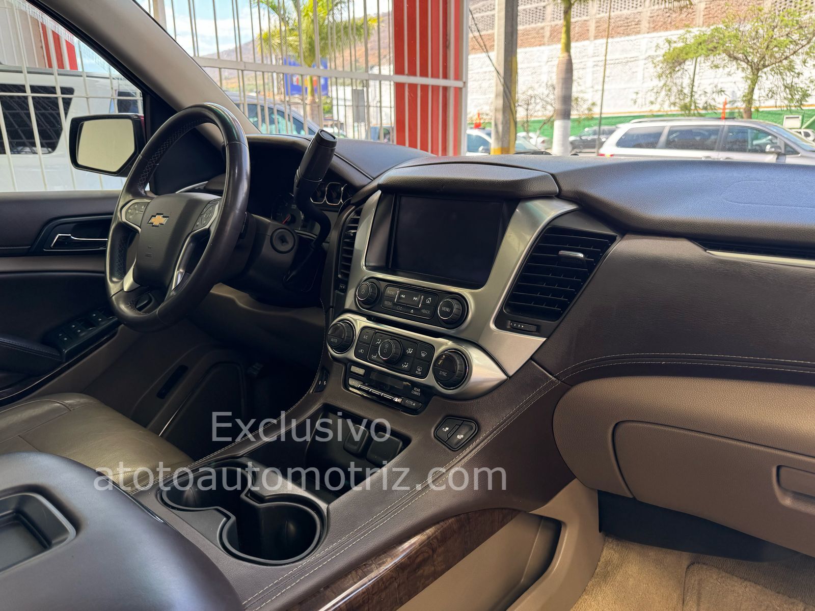 Chevrolet Tahoe 2015 LT Automático Rojo