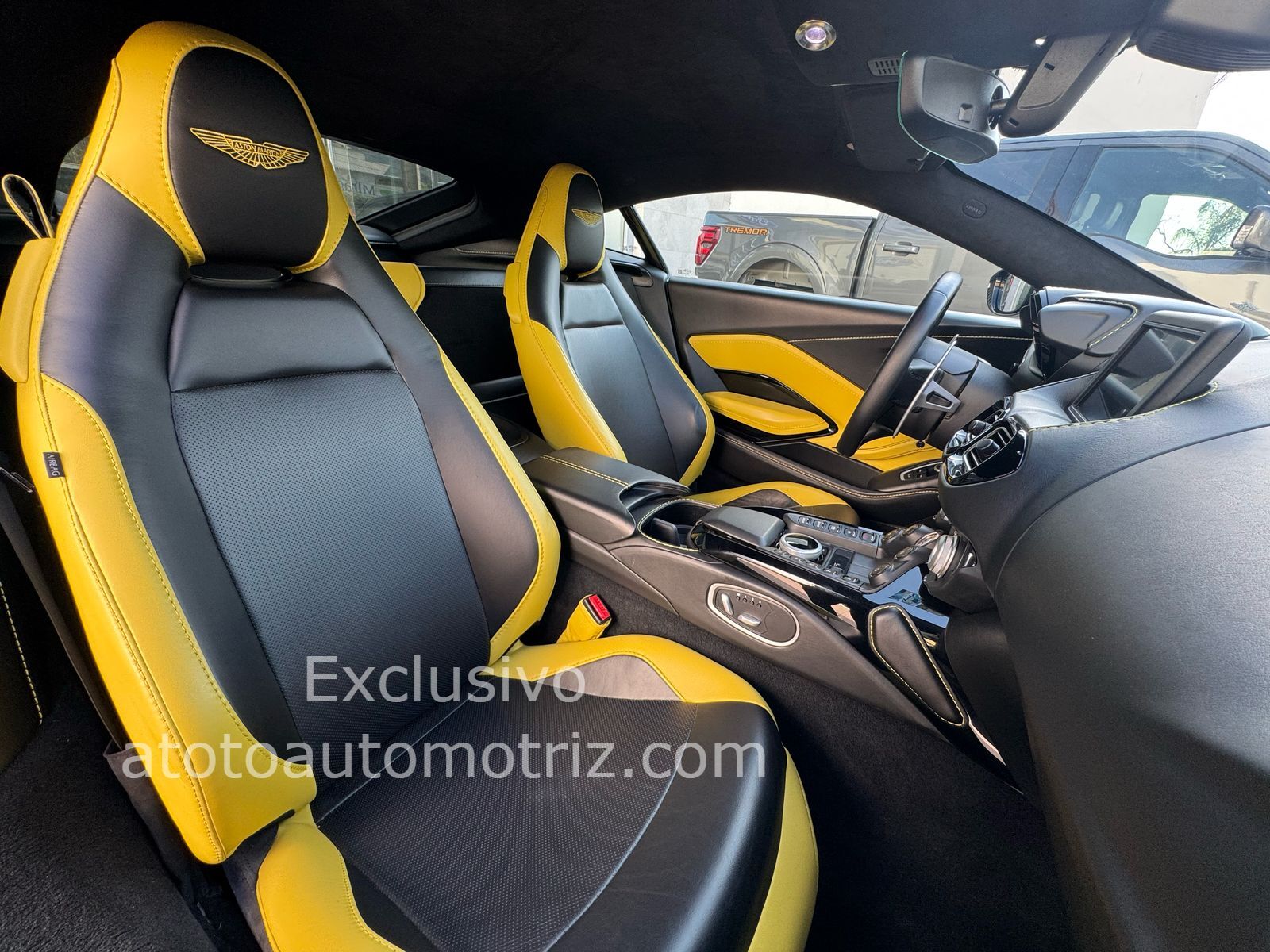 Aston Martin Vantage 2019 2p V8 4.0L Automático Gris