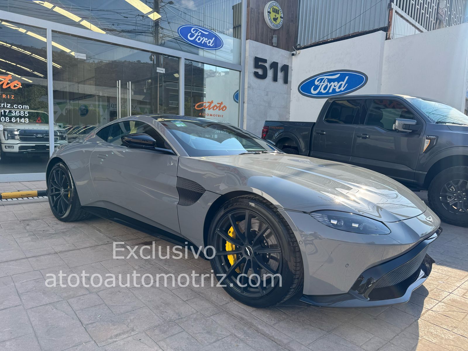Aston Martin Vantage 2019 2p V8 4.0L Automático Gris