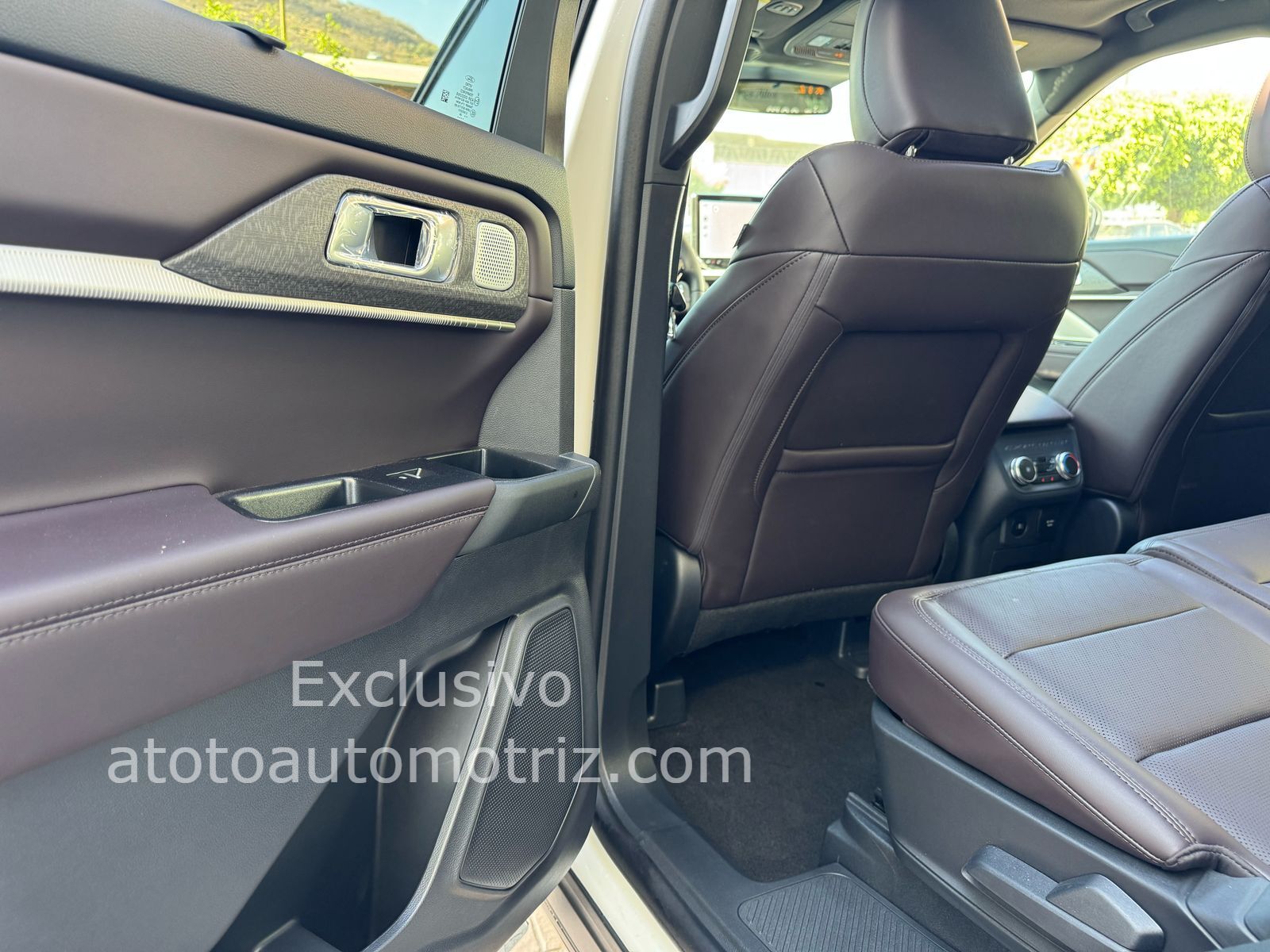Ford Explorer 2025 Platinum Automático Blanco