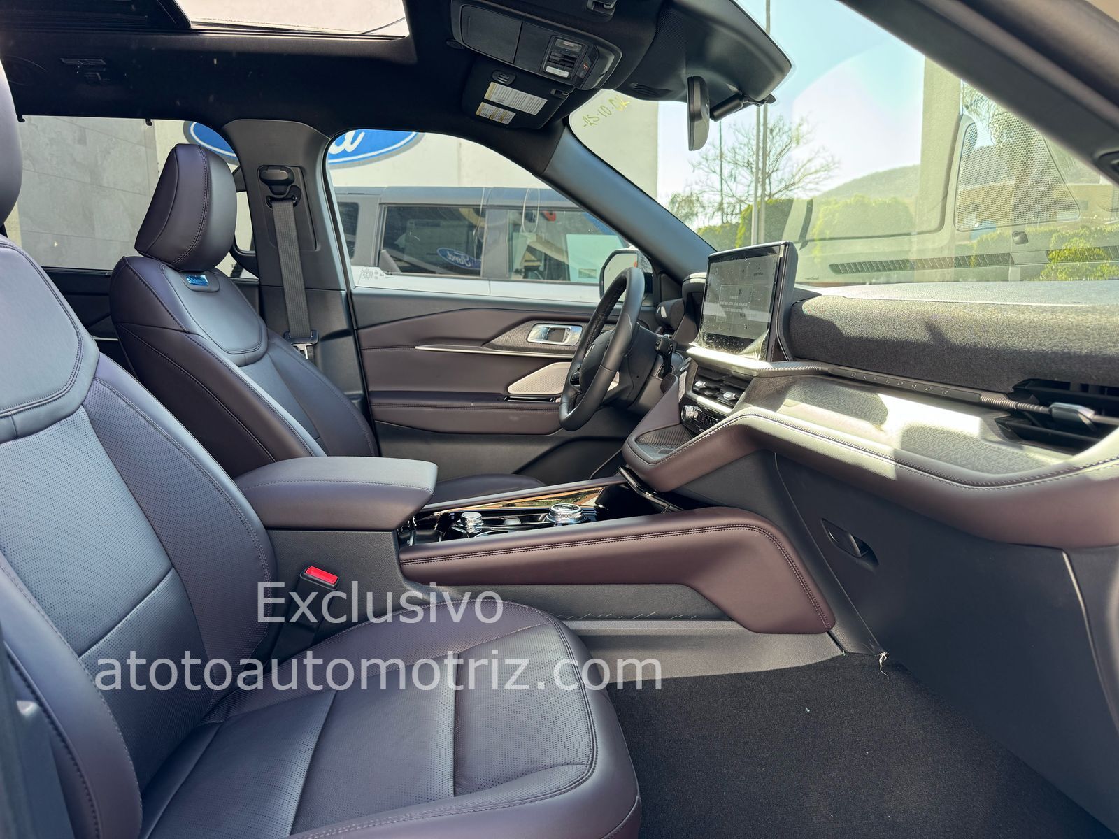 Ford Explorer 2025 Platinum Automático Blanco