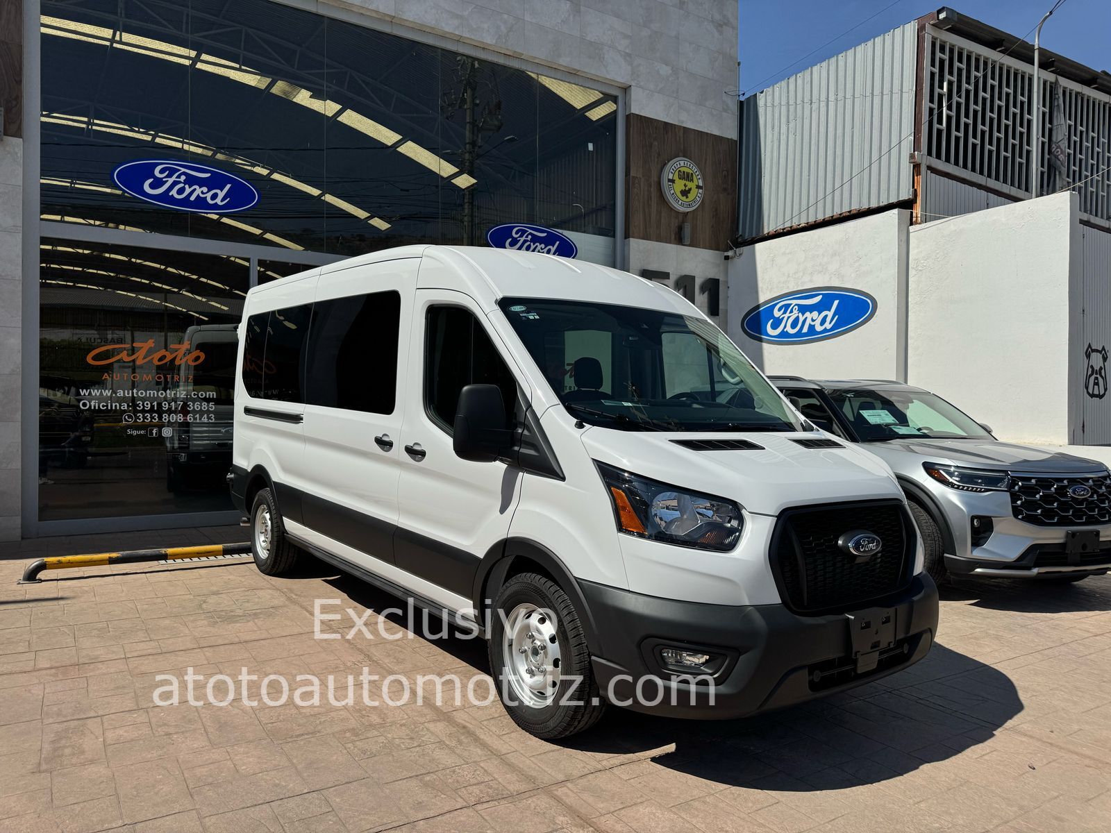 Ford Transit 2025 15 Pasajeros V6 Automático Blanco