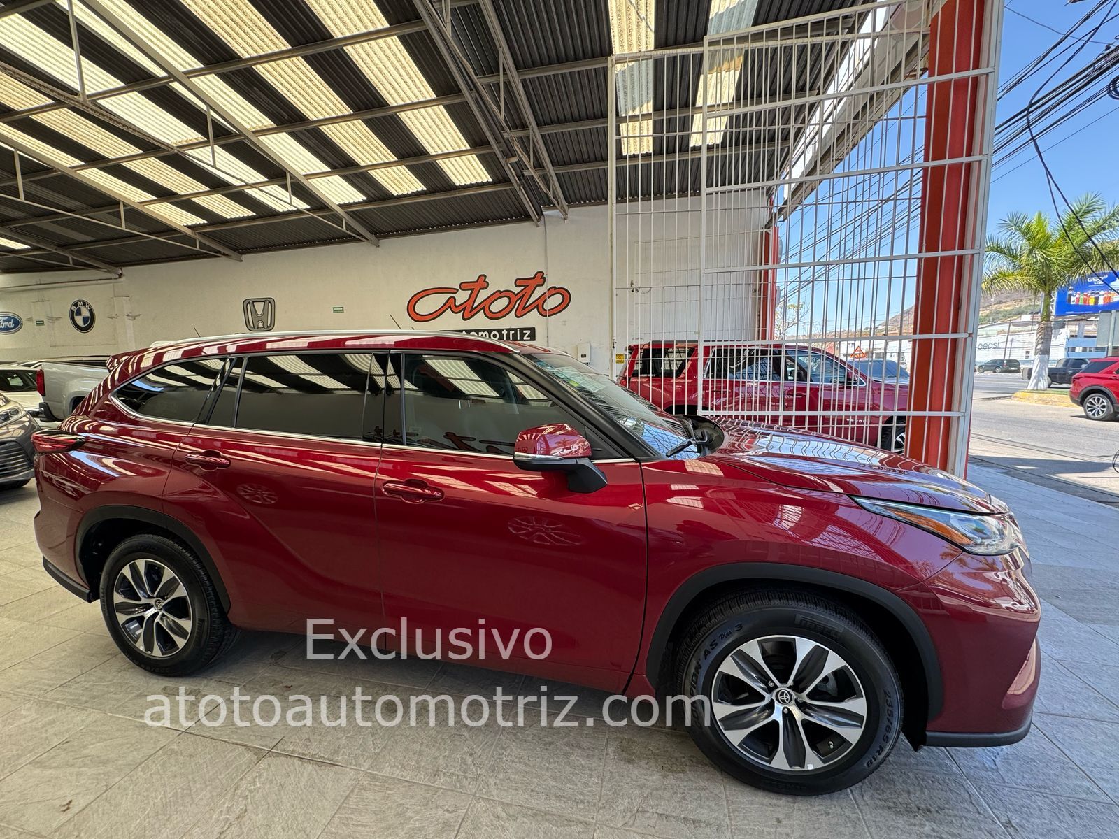 Toyota Highlander 2021 XLE Automático Rojo