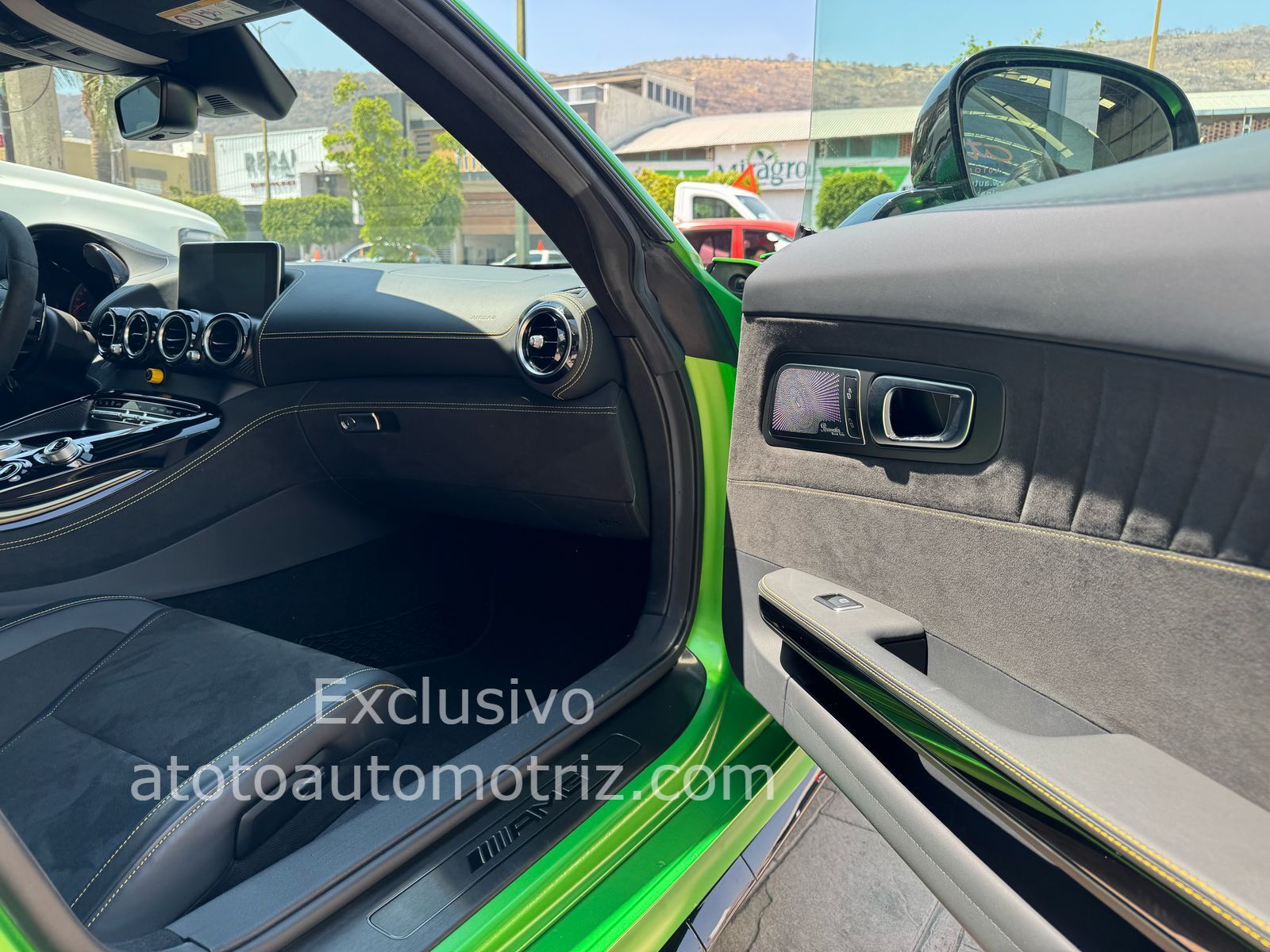 Mercedes-Benz AMG 2018 GT R Automático Verde