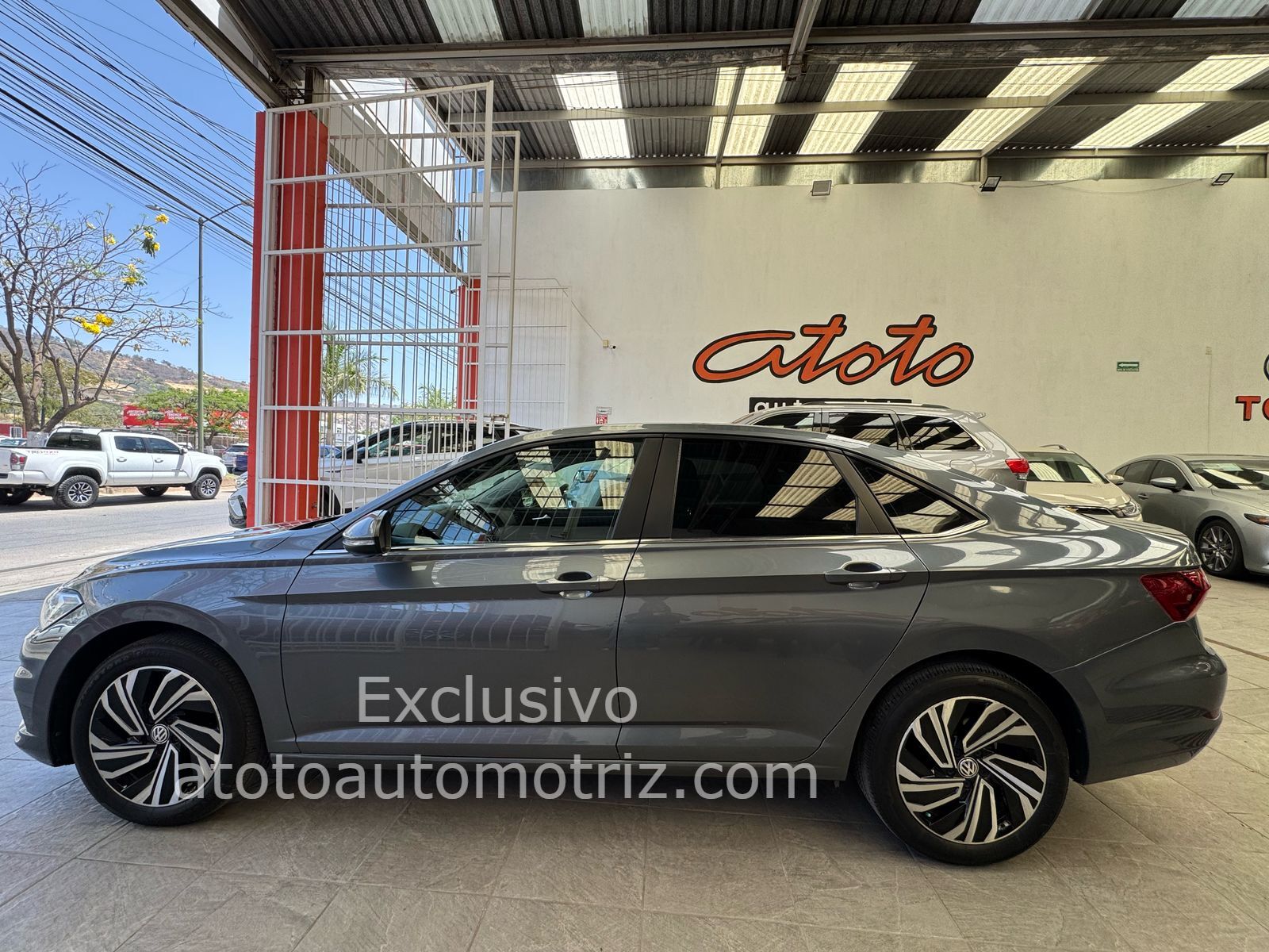Volkswagen Jetta 2019 Highline Automático Gris