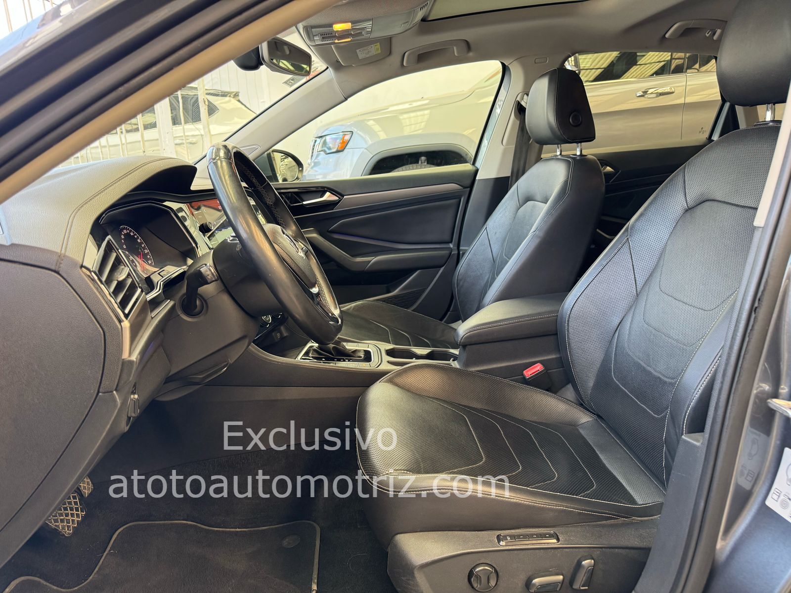 Volkswagen Jetta 2019 Highline Automático Gris