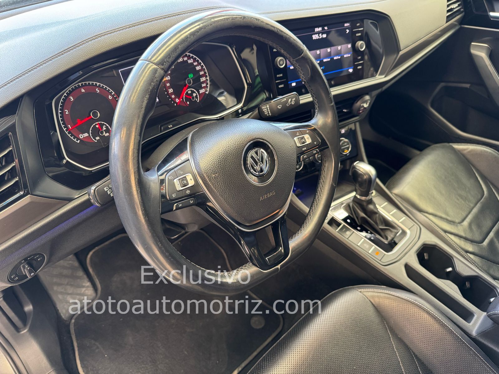 Volkswagen Jetta 2019 Highline Automático Gris