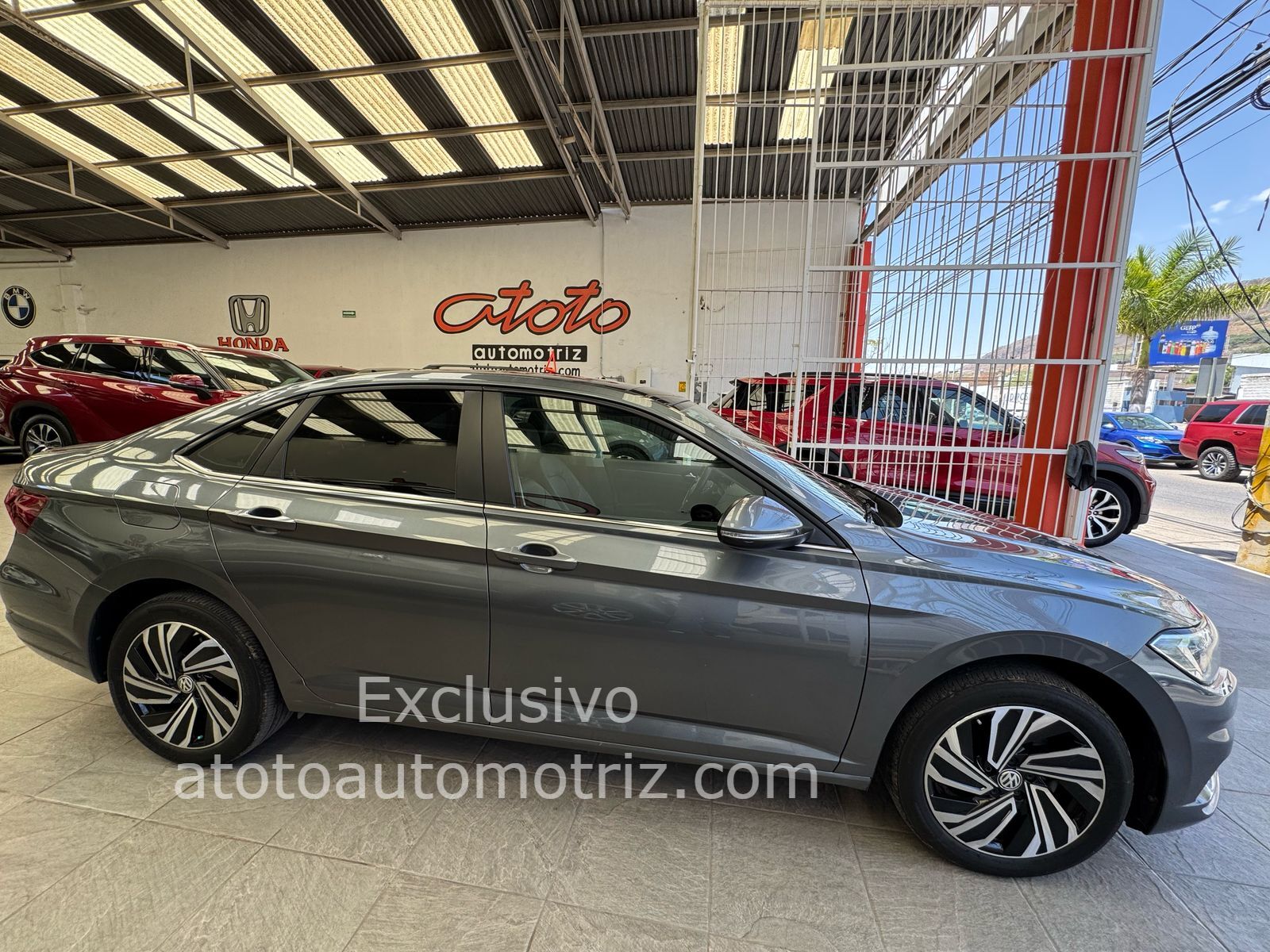 Volkswagen Jetta 2019 Highline Automático Gris