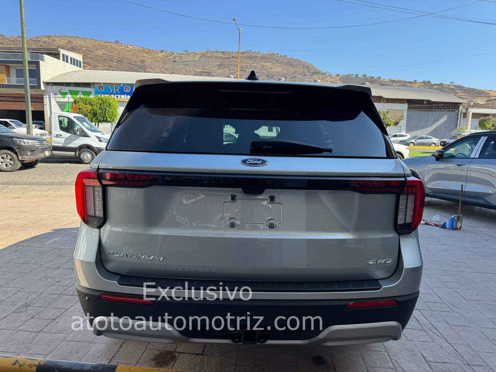 Ford Explorer 2025 Platinum Automático Plata