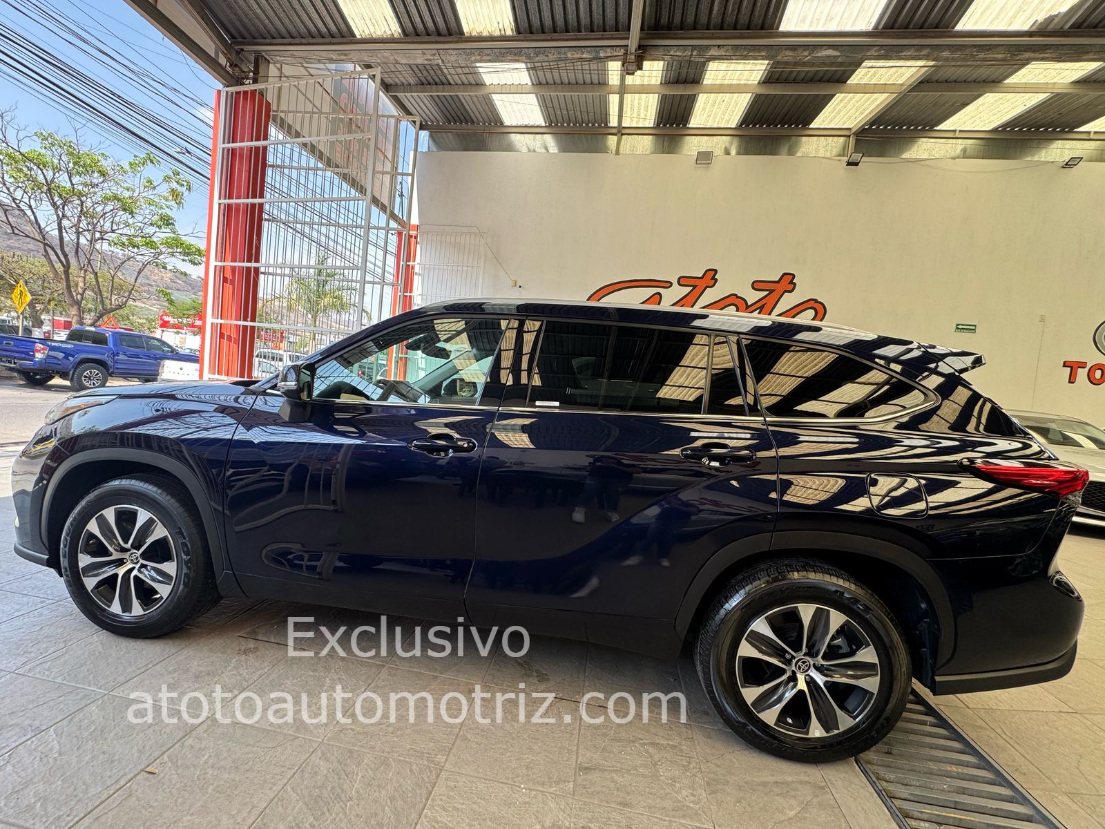 Toyota Highlander 2022 XLE Automático Azul