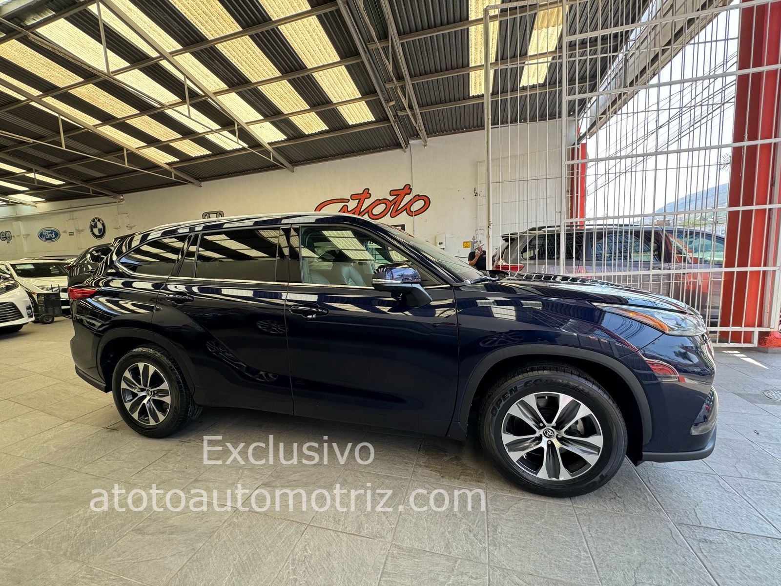Toyota Highlander 2022 XLE Automático Azul