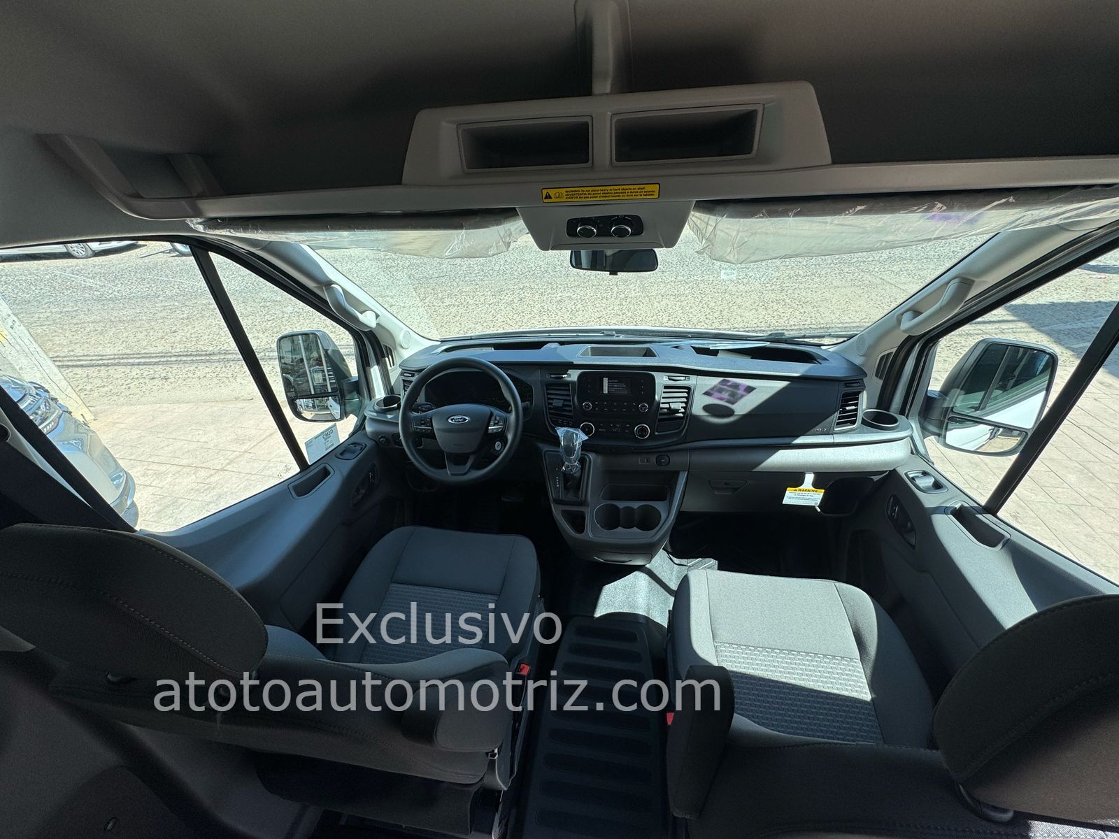 Ford Transit 2025 15 Pasajeros V6 Automático Blanco