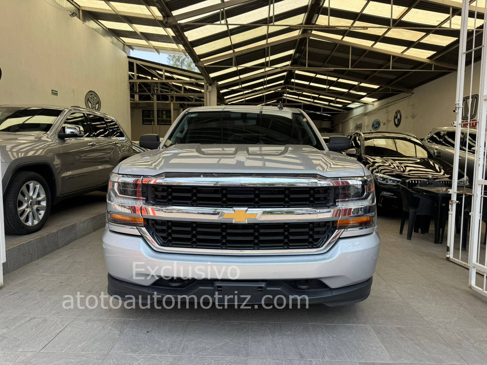 Chevrolet Silverado 2017 2500 Cab Paq C Ls 6 cilindros Automátic