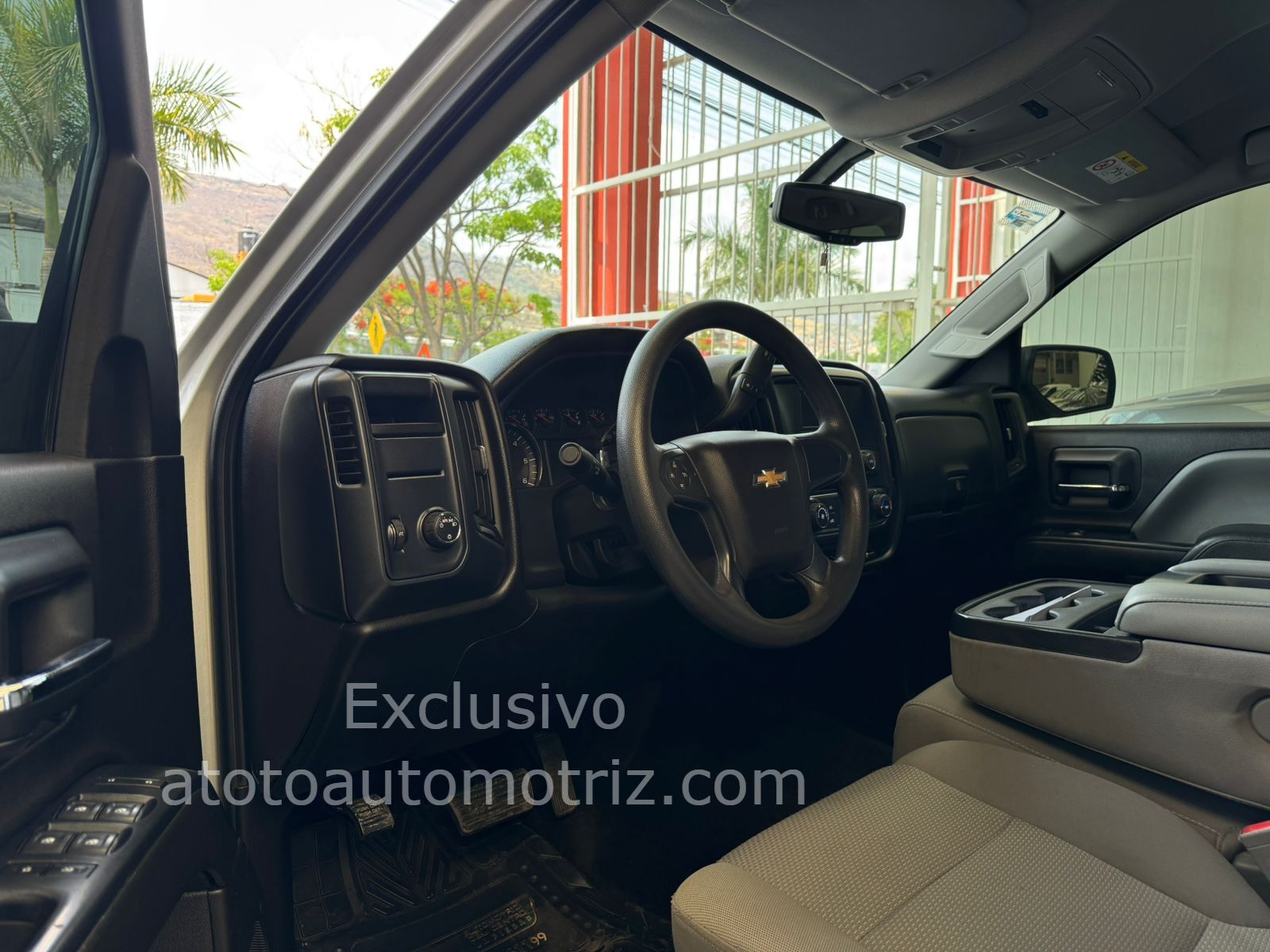 Chevrolet Silverado 2017 2500 Cab Paq C Ls 6 cilindros Automátic