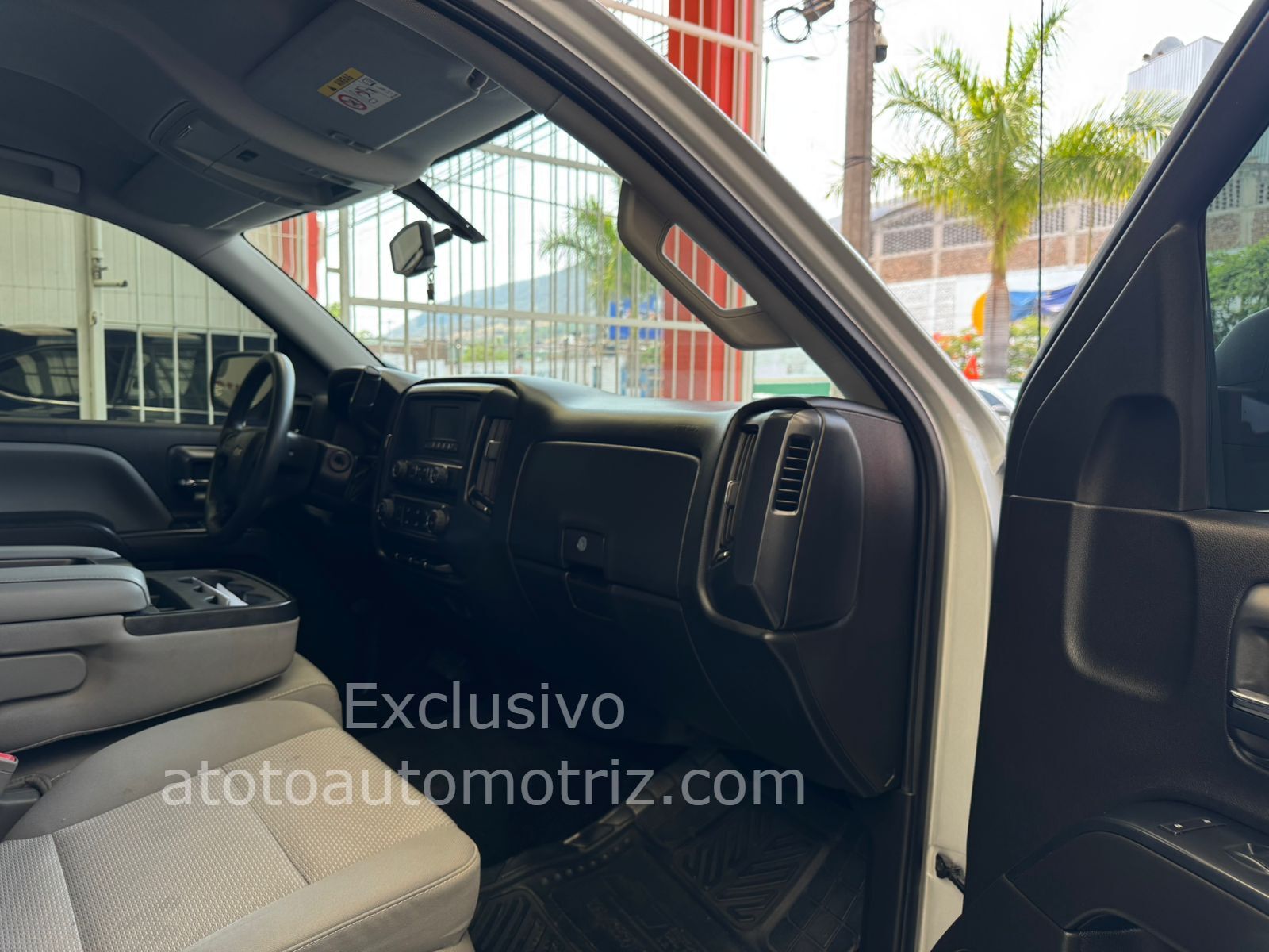 Chevrolet Silverado 2017 2500 Cab Paq C Ls 6 cilindros Automátic