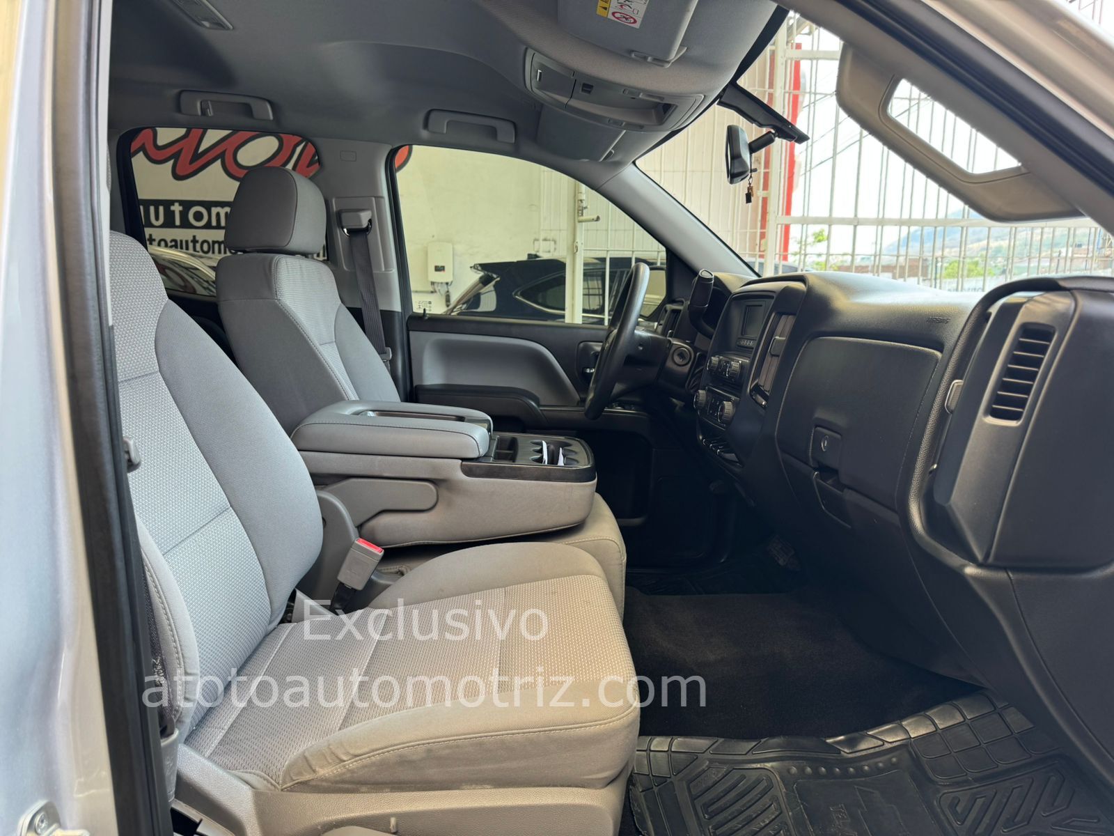 Chevrolet Silverado 2017 2500 Cab Paq C Ls 6 cilindros Automátic