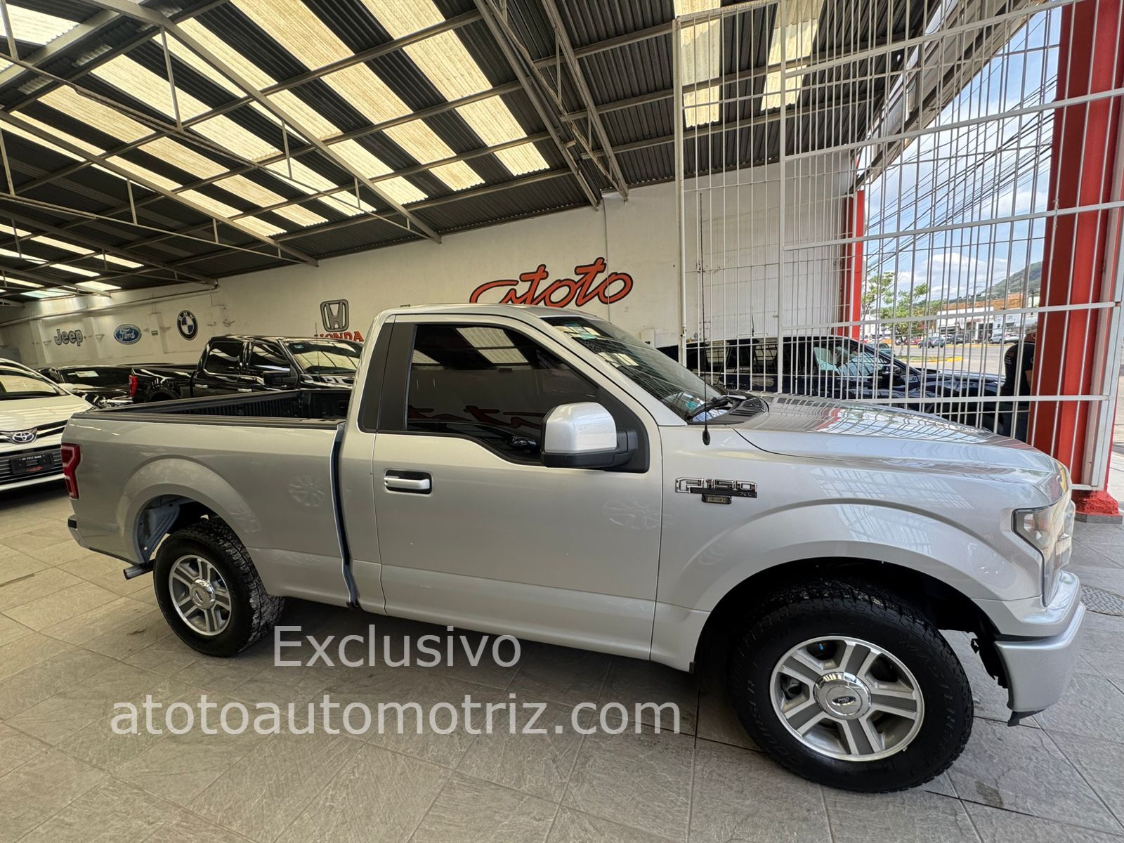 Ford F150 2018 Cabina Regular V6 At Automático Plata