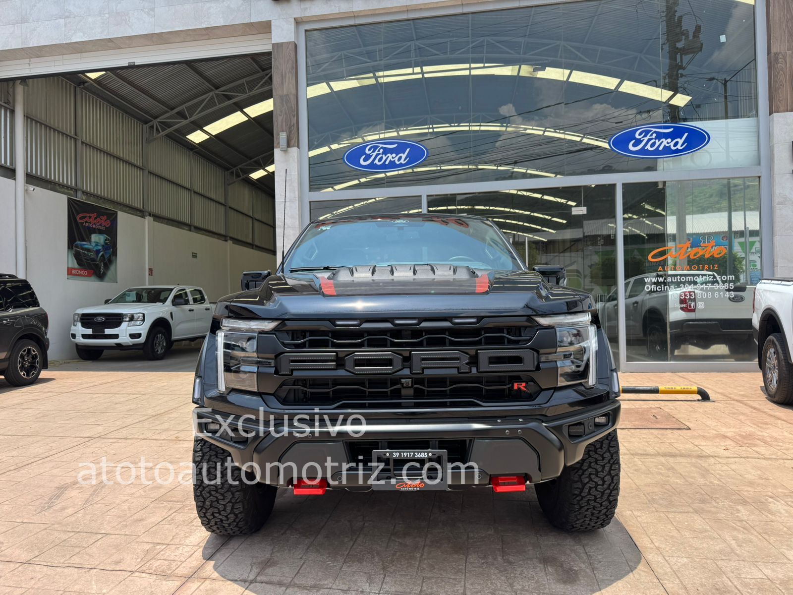 Ford Lobo 2025 Raptor R Automático Negro