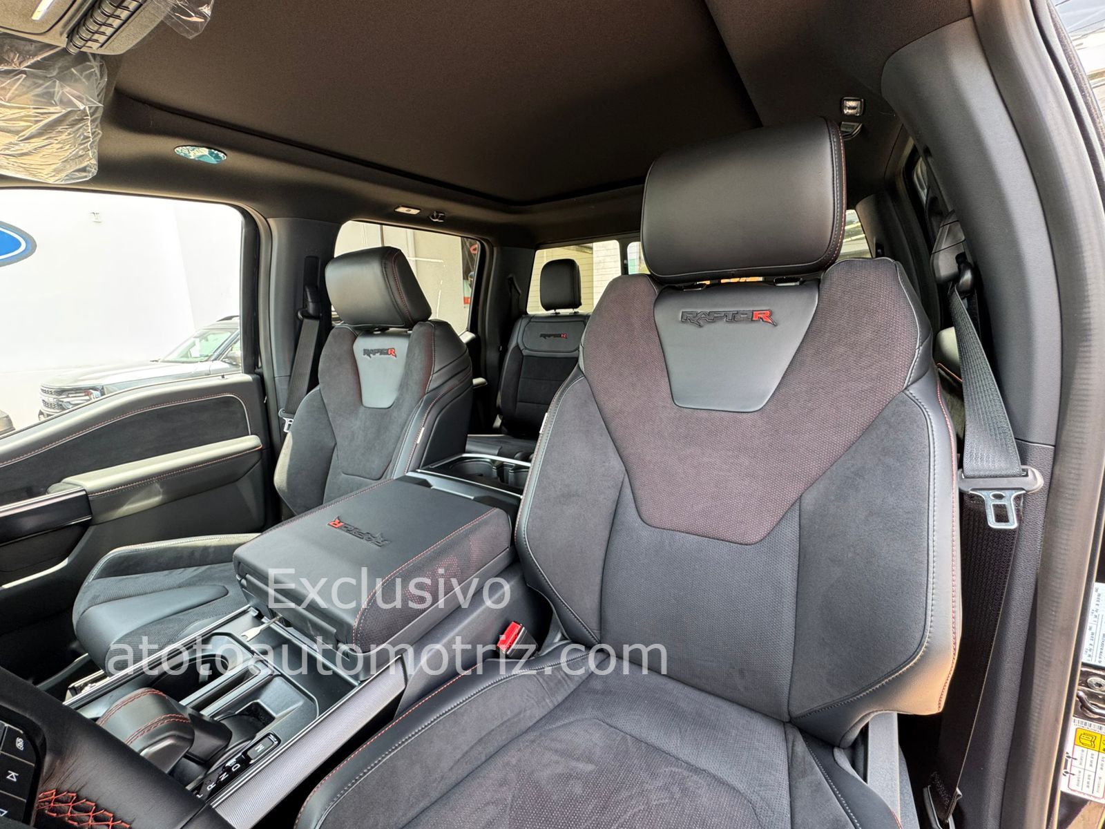 Ford Lobo 2025 Raptor R Automático Negro