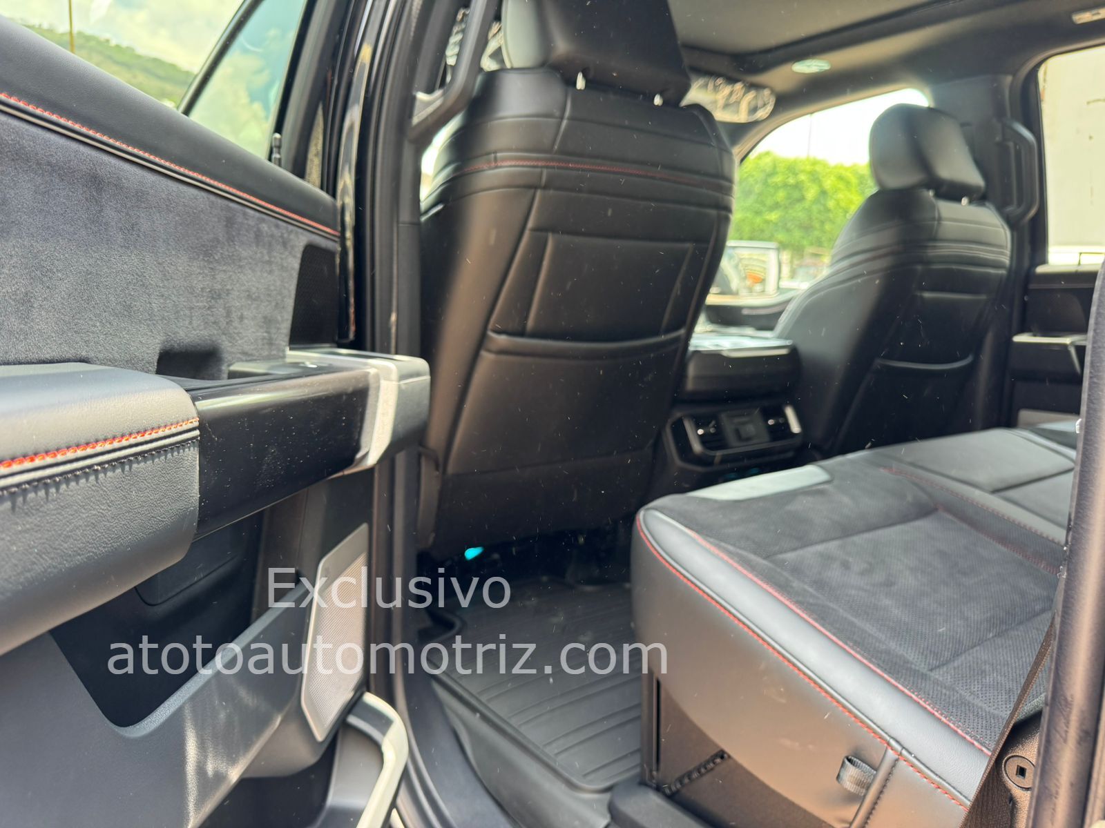 Ford Lobo 2025 Raptor R Automático Negro