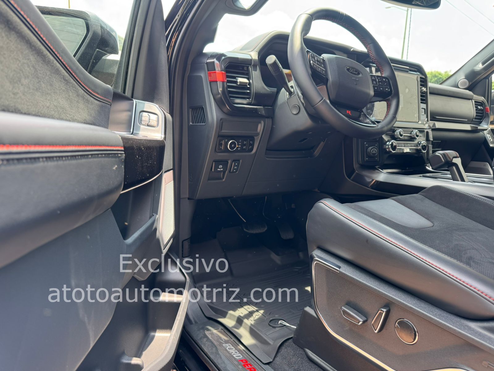 Ford Lobo 2025 Raptor R Automático Negro
