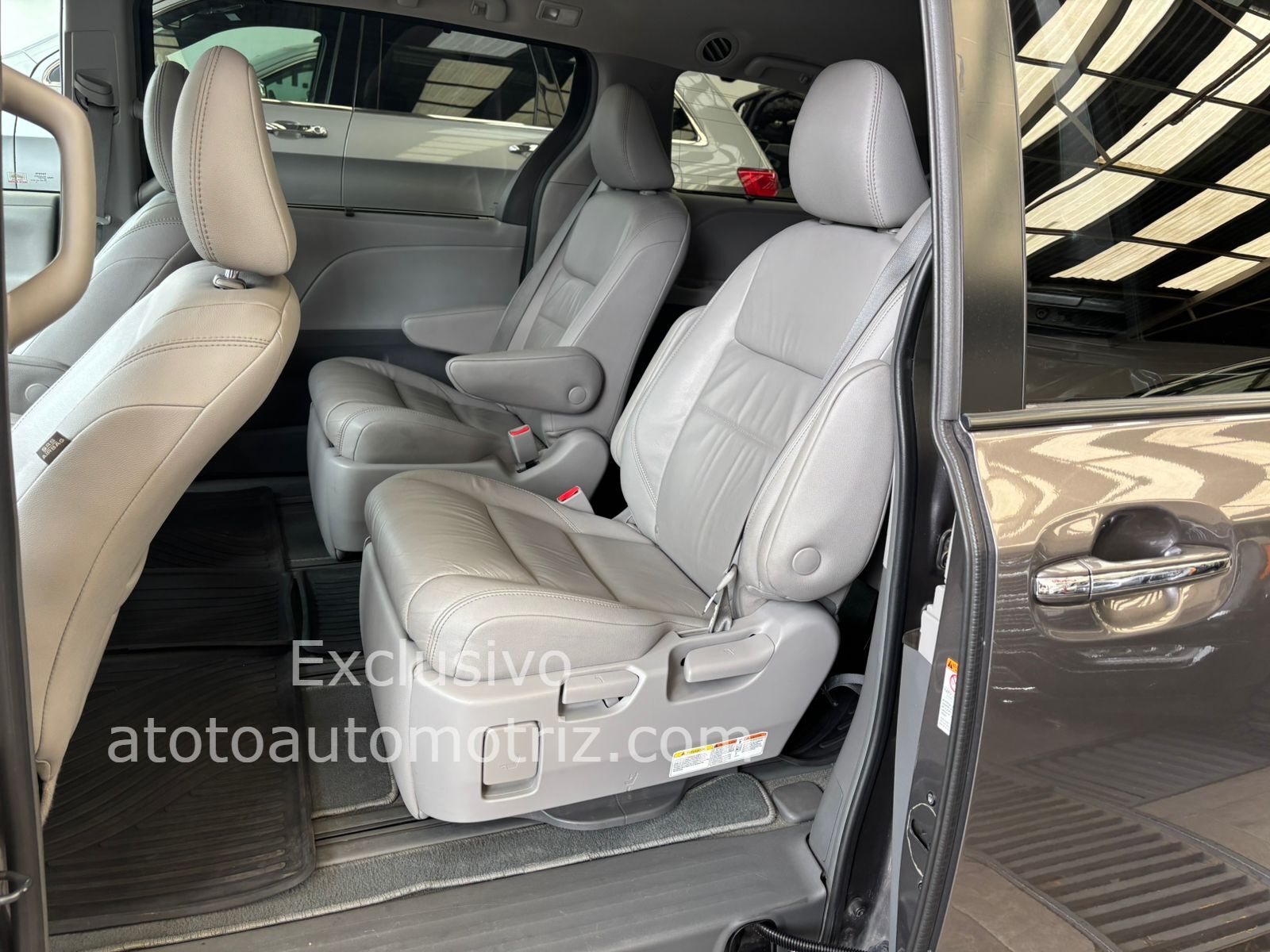 Toyota Sienna 2019 XLE Piel Automático Oxford