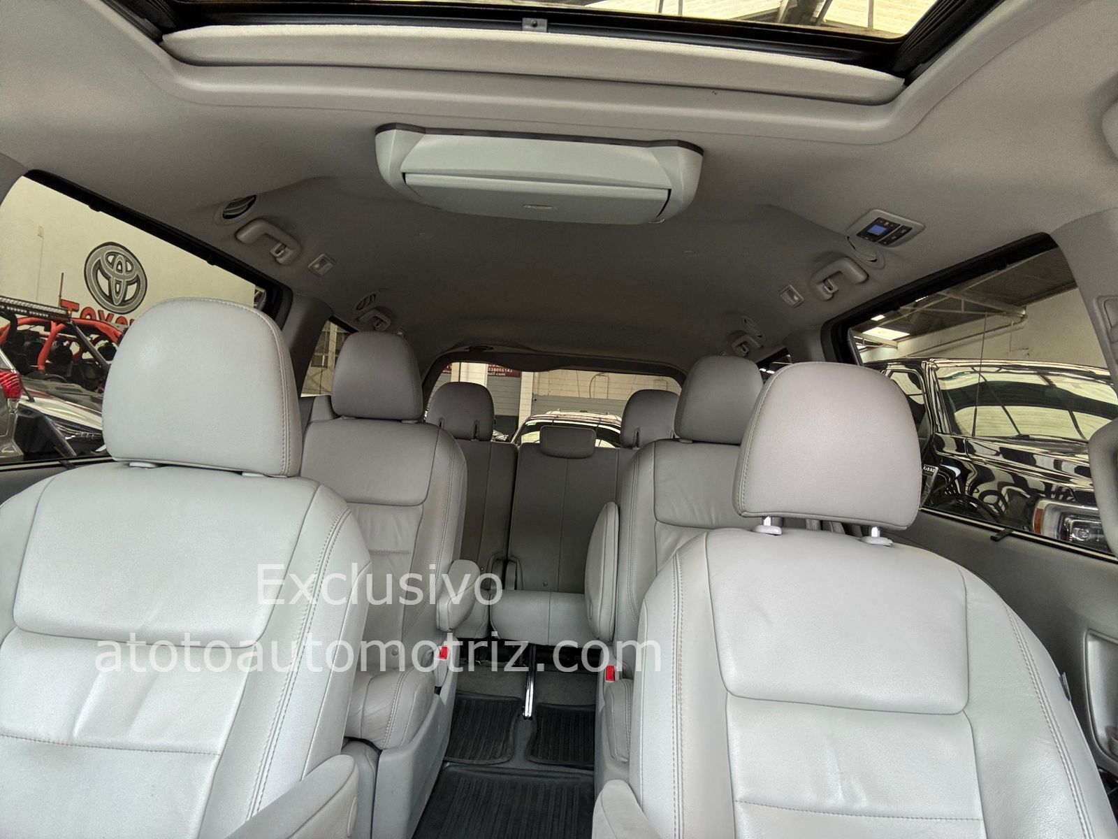 Toyota Sienna 2019 XLE Piel Automático Oxford