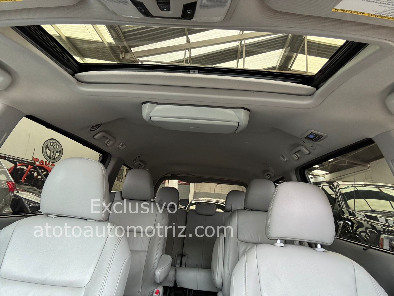 Toyota Sienna 2019 XLE Piel Automático Oxford