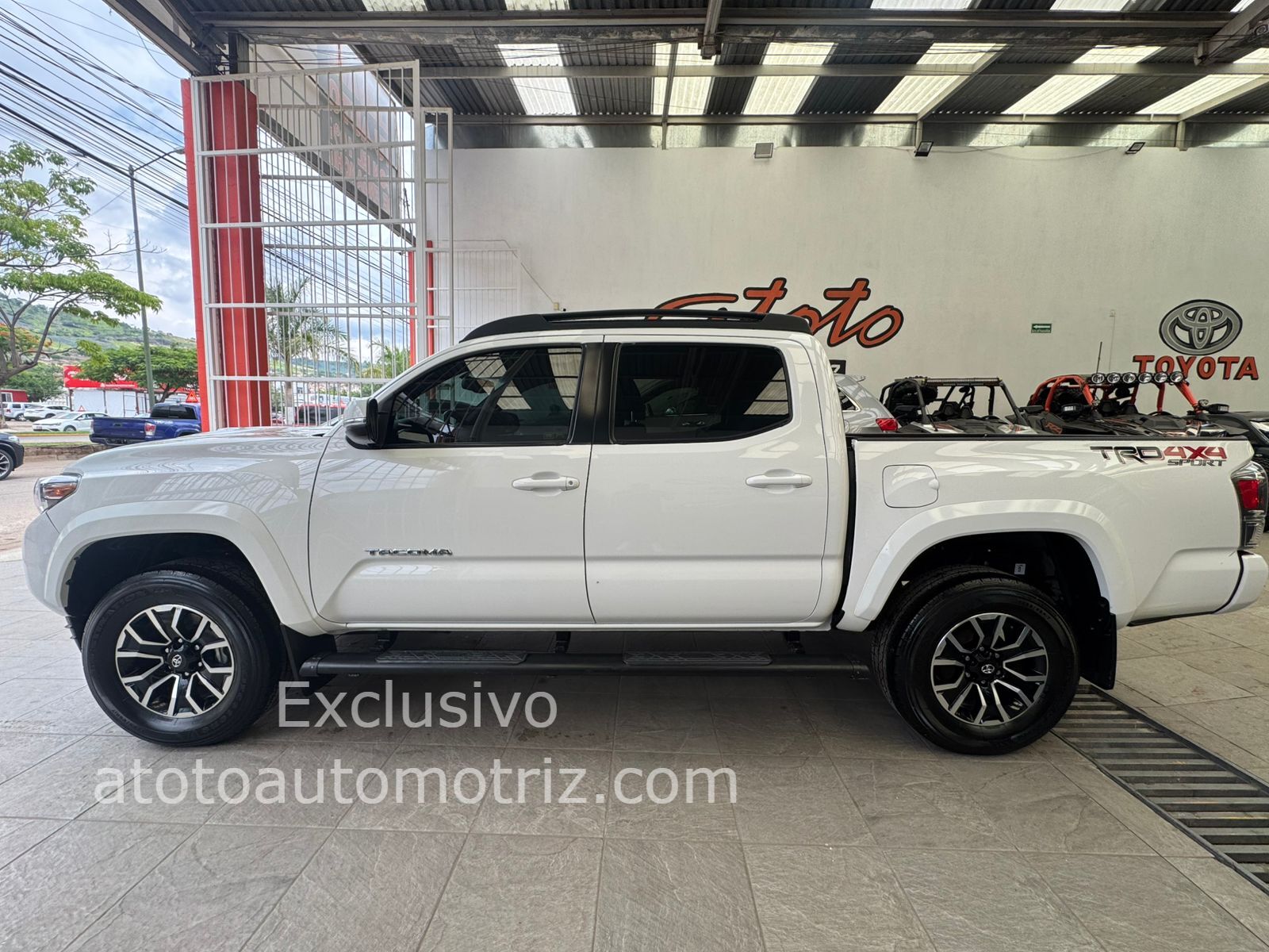 Toyota Tacoma 2023 TRD sport 4x4 Automático Blanco