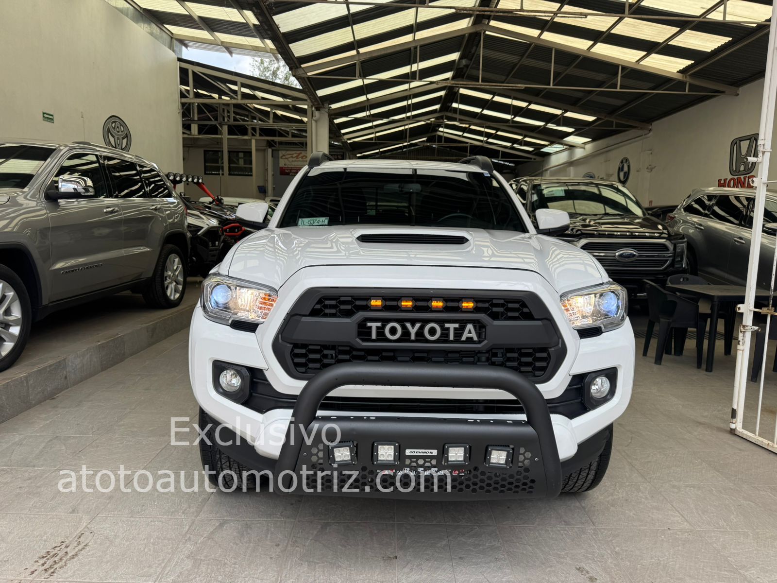 Toyota Tacoma 2023 TRD sport 4x4 Automático Blanco
