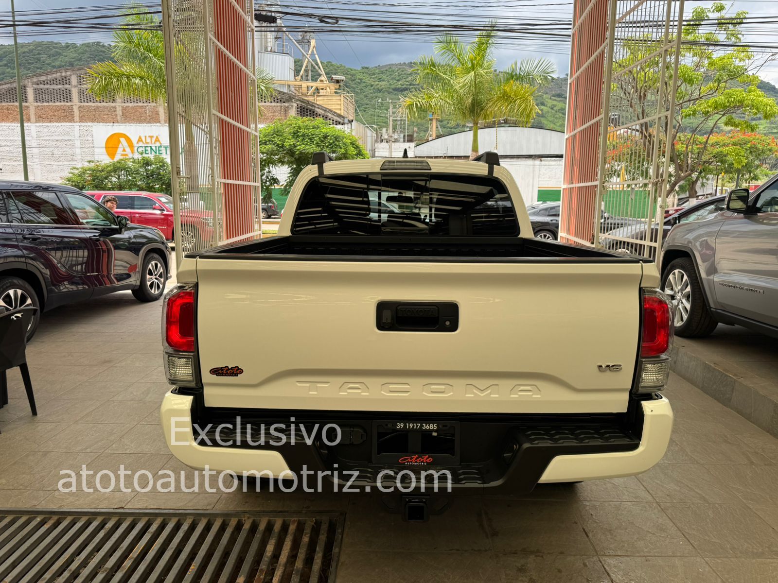 Toyota Tacoma 2023 TRD sport 4x4 Automático Blanco