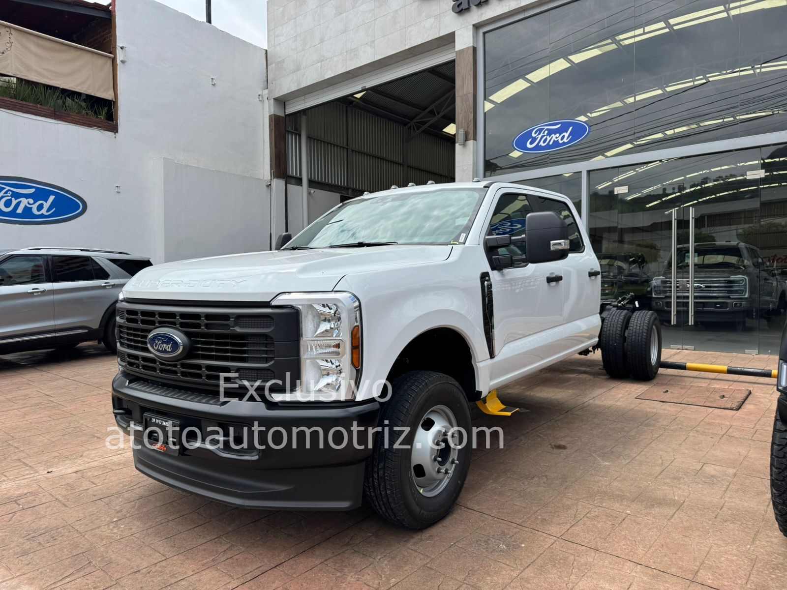 Ford F350 Doble Cabina 2024