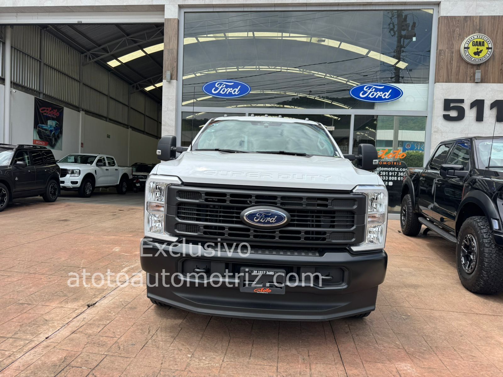Ford F350 2024 Doble Cabina Automático Blanco